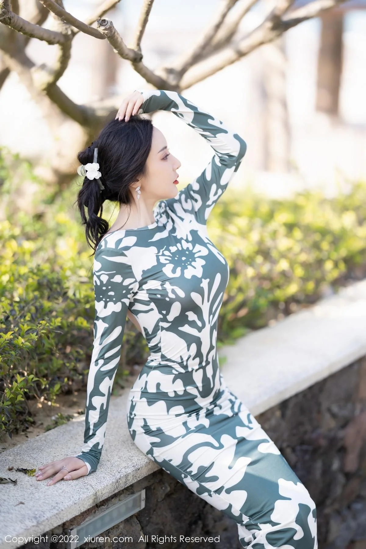 王馨瑶yanni厦门旅拍脱紧身连衣裙露灰色蕾丝内衣绝美写真 第 16 张