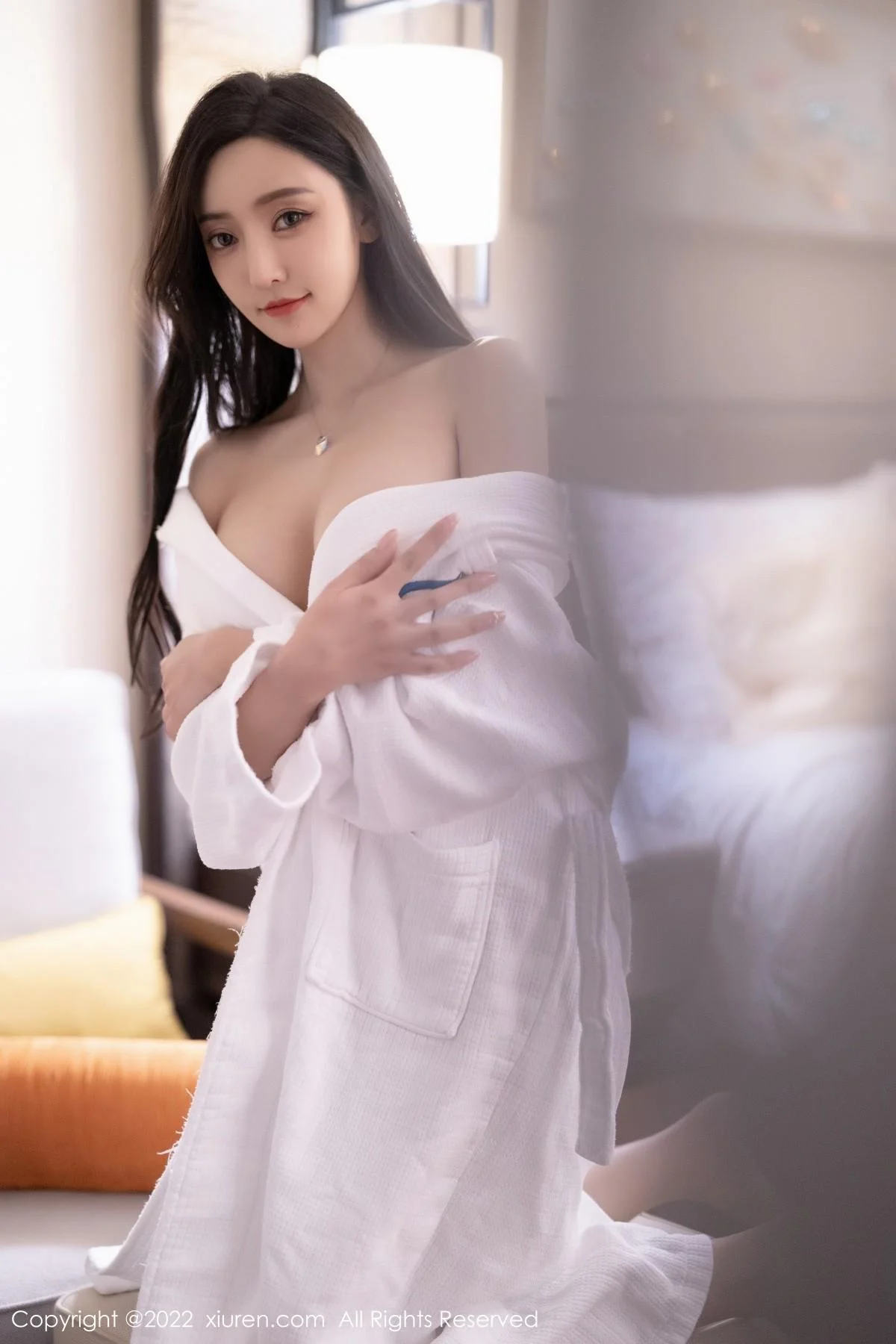 王馨瑶yanni厦门旅拍脱紧身连衣裙露灰色蕾丝内衣绝美写真 第 85 张