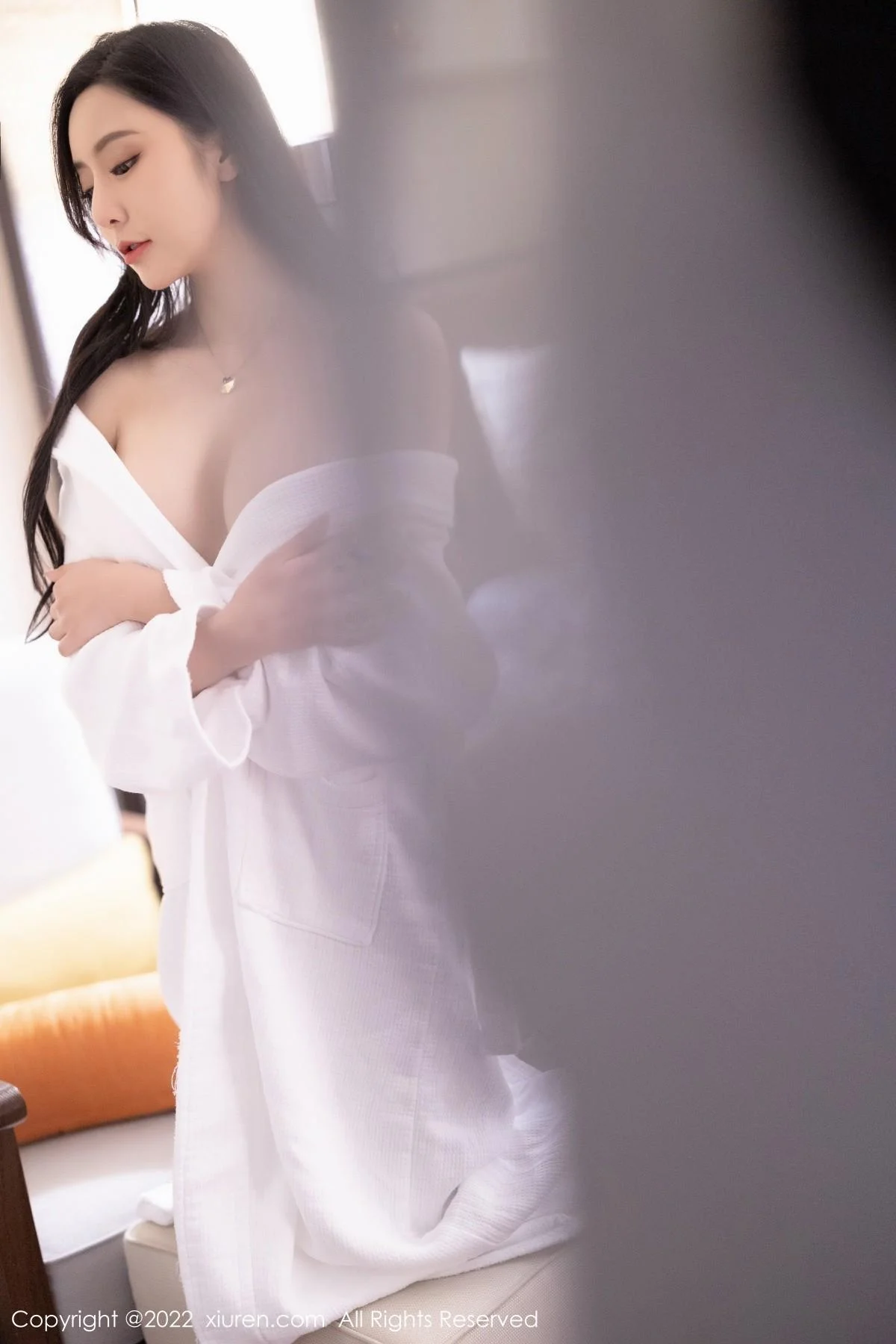 王馨瑶yanni厦门旅拍脱紧身连衣裙露灰色蕾丝内衣绝美写真 第 86 张
