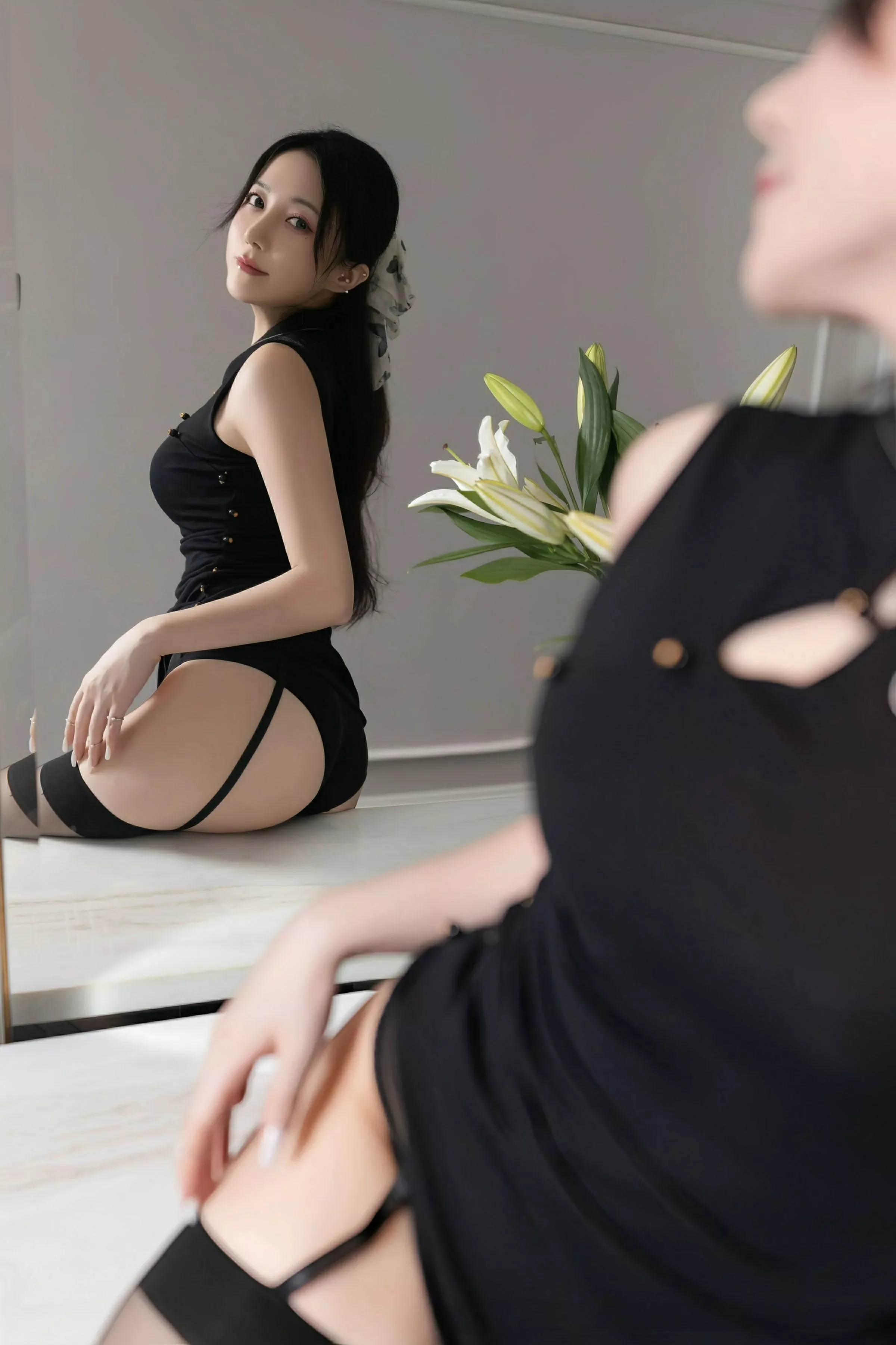 鱼子酱Fish性感黑色连衣长裙露黑色内衣秀婀娜身段绝美写真 第 20 张