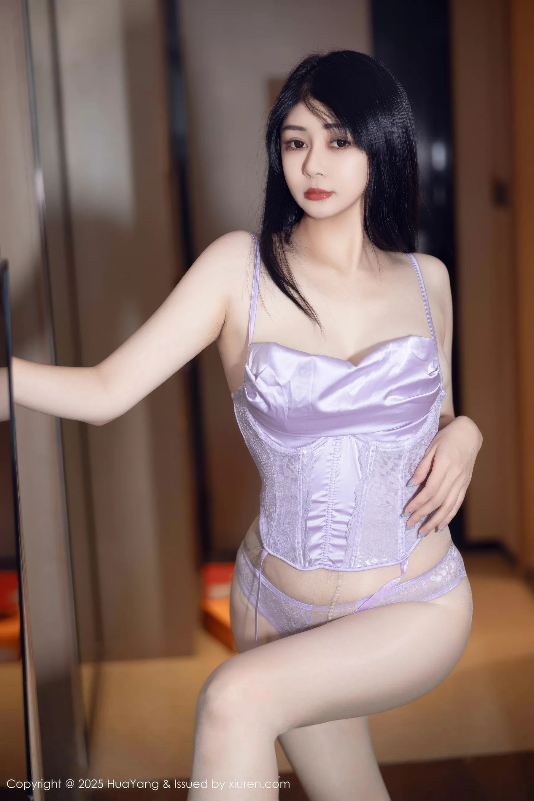 凯竹Quinn性感紫色情趣内衣配超薄肉丝秀丰腴身材绝美写真 第 37 张