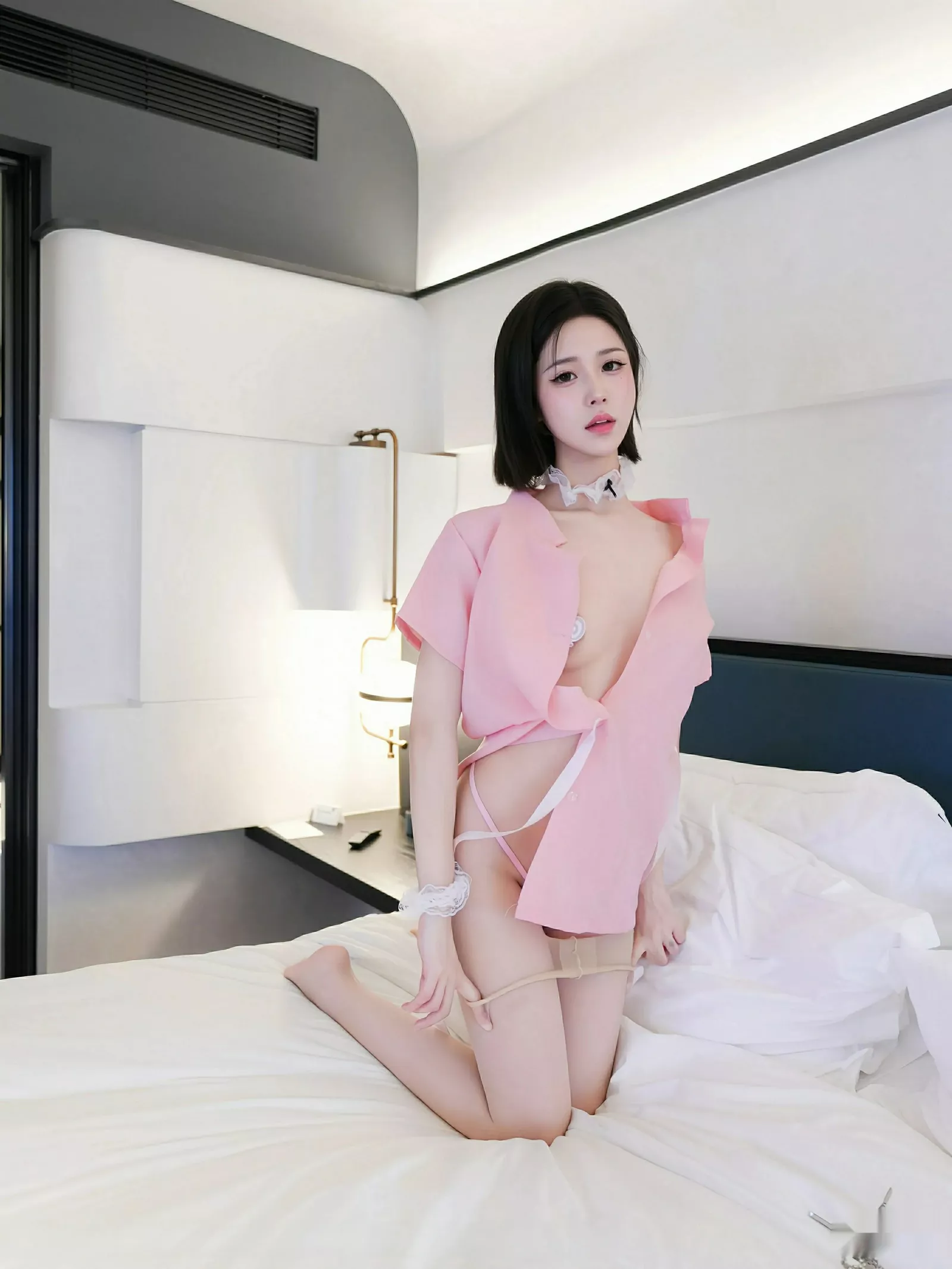 奶芙酱-EVA性感粉色护士制服配超薄肉丝秀曼妙身姿绝美写真 第 70 张
