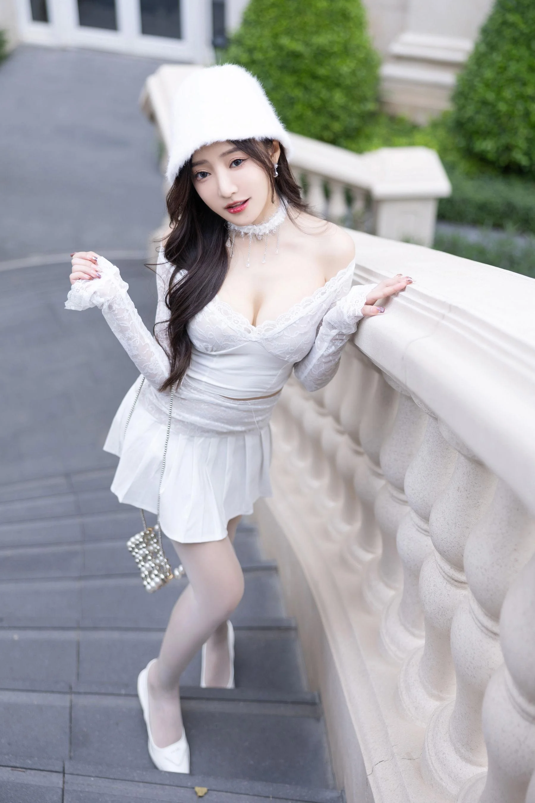 [秀人付费] 王馨瑶 诱人私拍福利 圣诞情趣 第 23 张