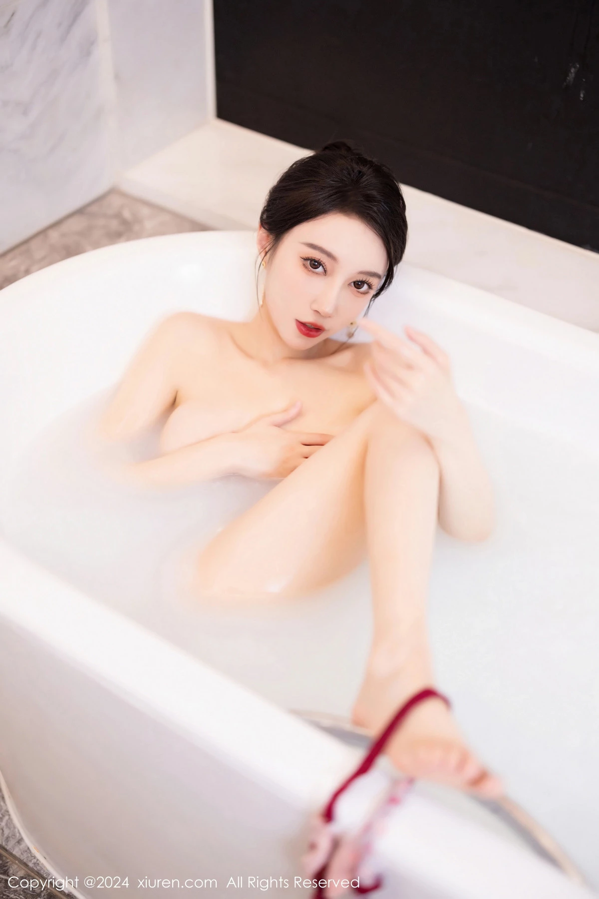 玥儿玥浴室场景性感红色旗袍配开档黑丝秀曼妙身姿绝美写真 第 58 张