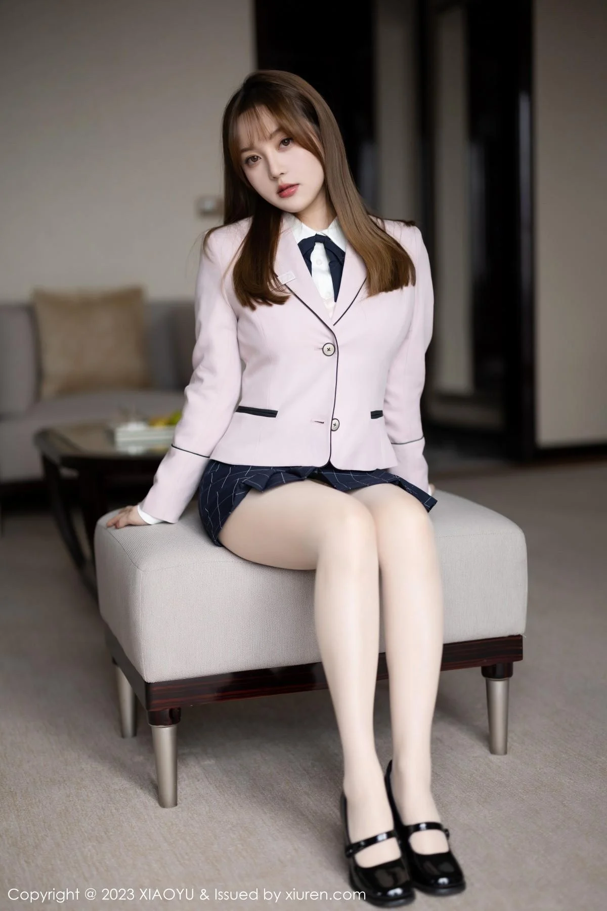 豆瓣酱半脱露性感白T配超薄无内肉丝秀丰满身材绝美写真 第 21 张
