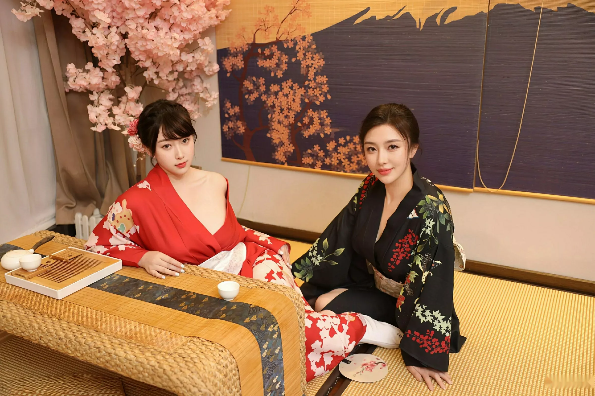 李沁恩lrene性感日系风红色服饰半脱秀丰腴身材惹火绝美写真 第 17 张