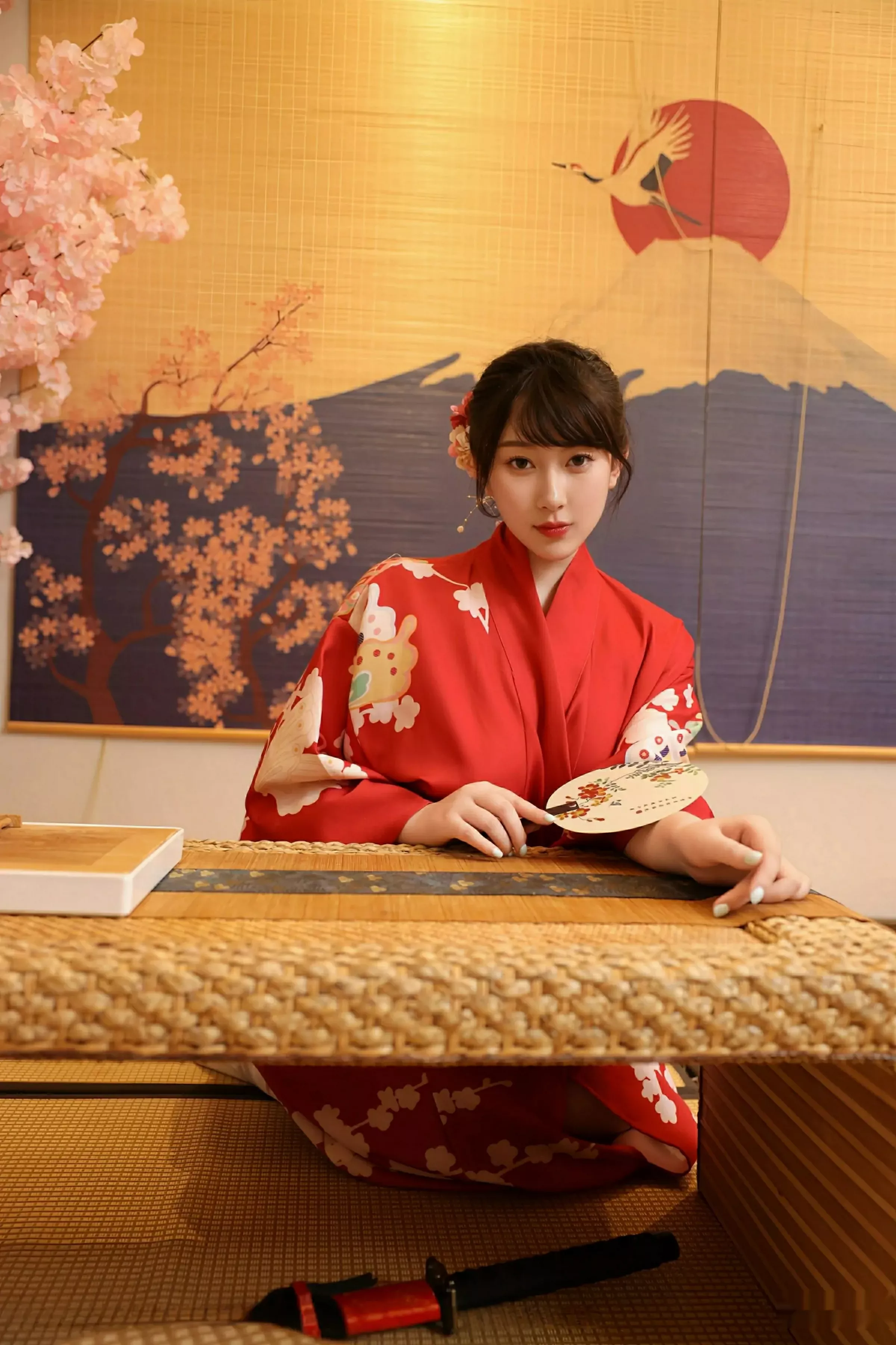李沁恩lrene性感日系风红色服饰半脱秀丰腴身材惹火绝美写真 第 3 张