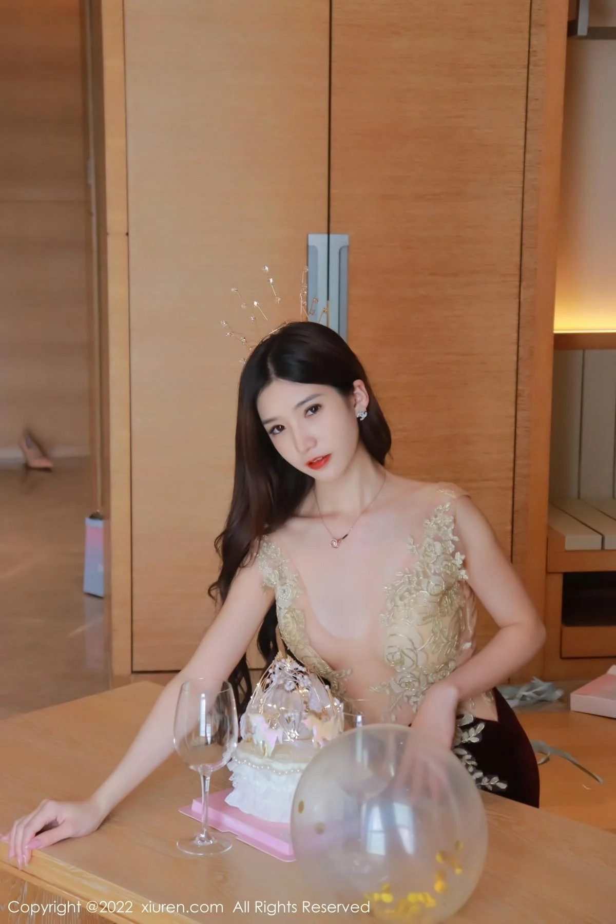 就是阿朱啊黑色轻透上衣配黑皮裙露情趣内衣惹火绝美写真 第 5 张