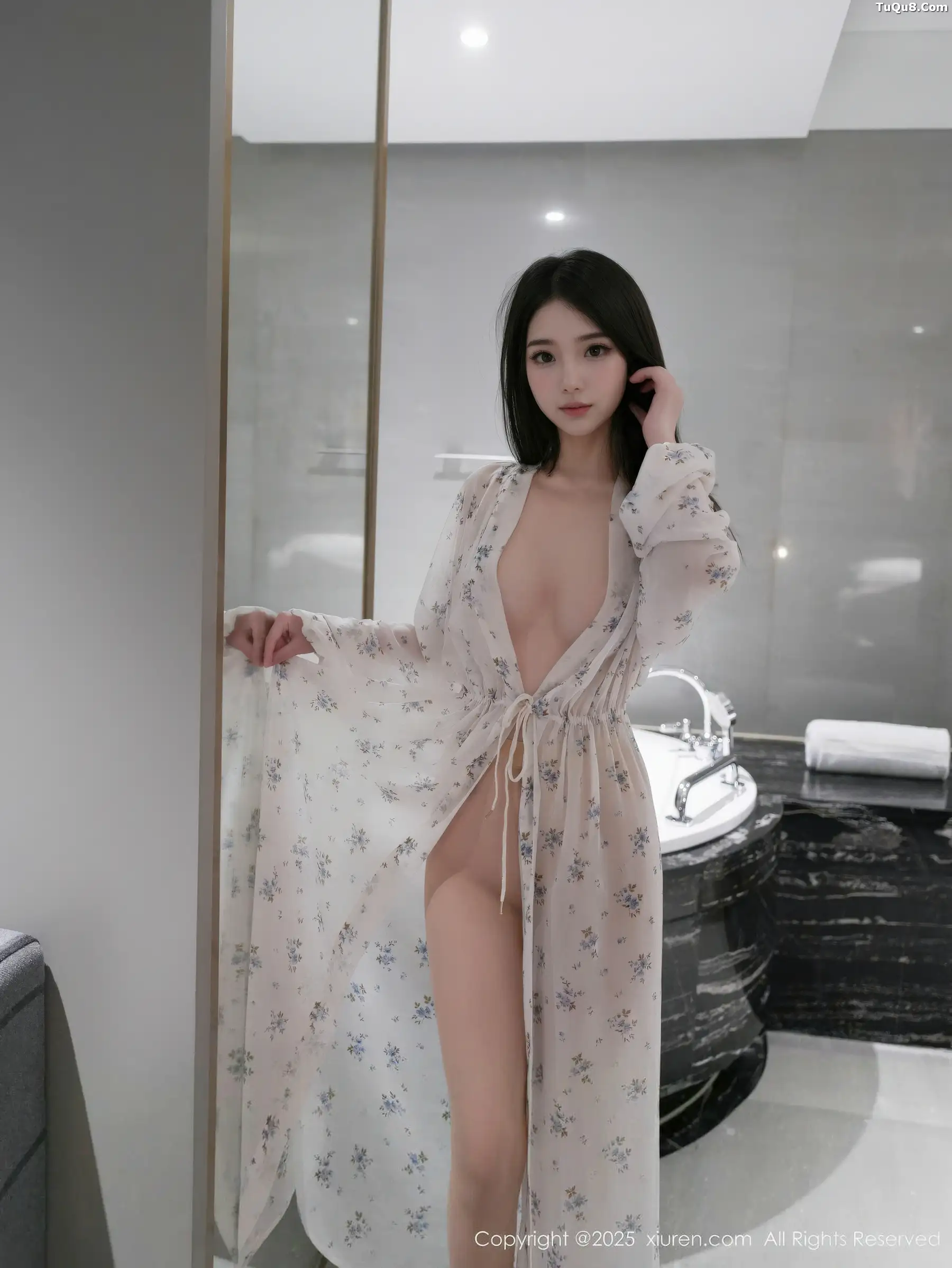 烧烧小桃蓝色连衣短裙+白色碎花连衣裙秀曼妙身材绝美写真 第 52 张
