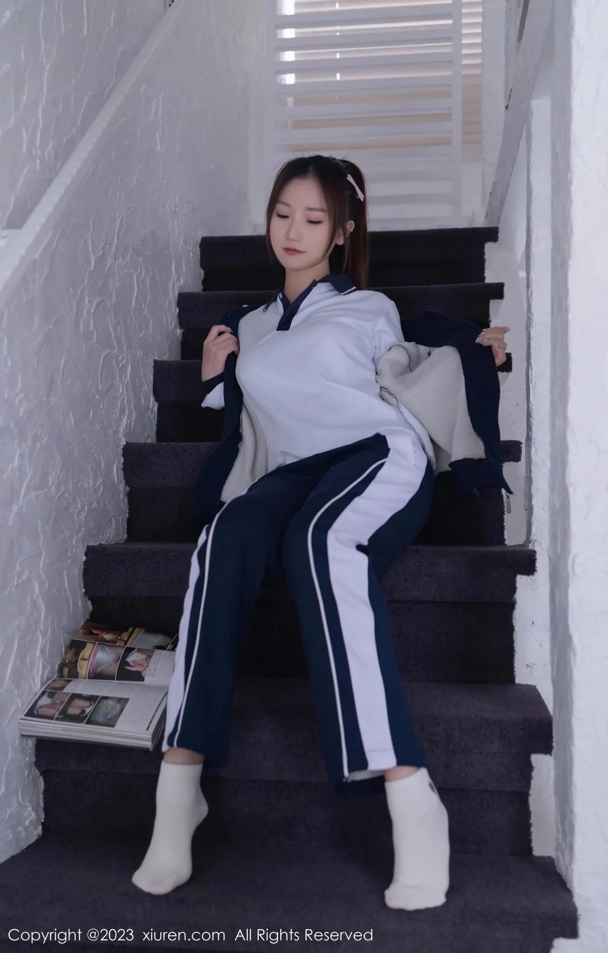 杏子Yada脱普蓝色学妹制服露白色内衣秀曼妙身姿绝美写真 第 19 张