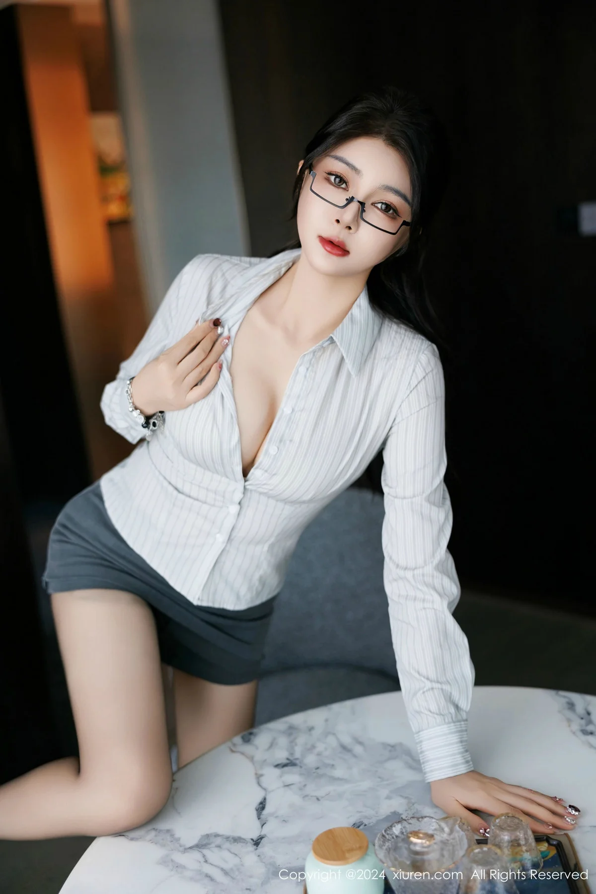 凯竹Quinn浅色OL服饰露性感内衣配黑丝袜秀丰腴身姿绝美写真 第 40 张
