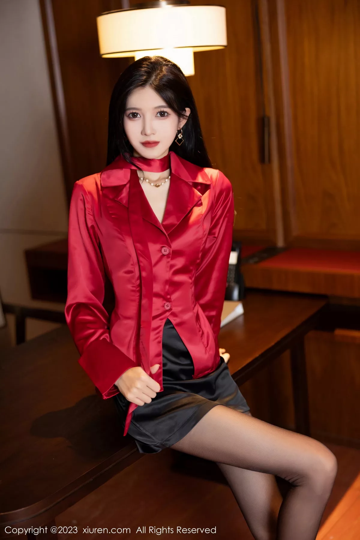 程程程性感红色蕾丝情趣内衣配红丝吊袜秀曼妙身姿绝美写真 第 5 张