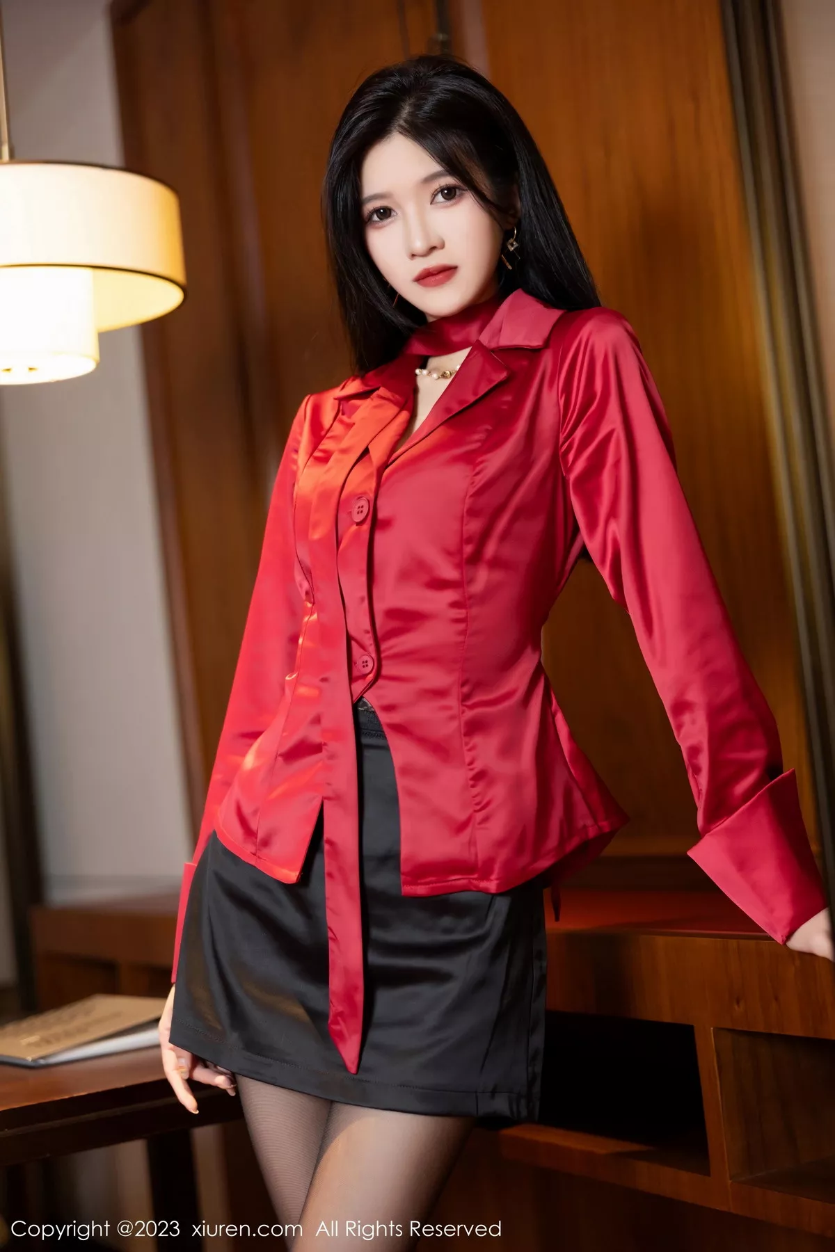 程程程性感红色蕾丝情趣内衣配红丝吊袜秀曼妙身姿绝美写真 第 7 张