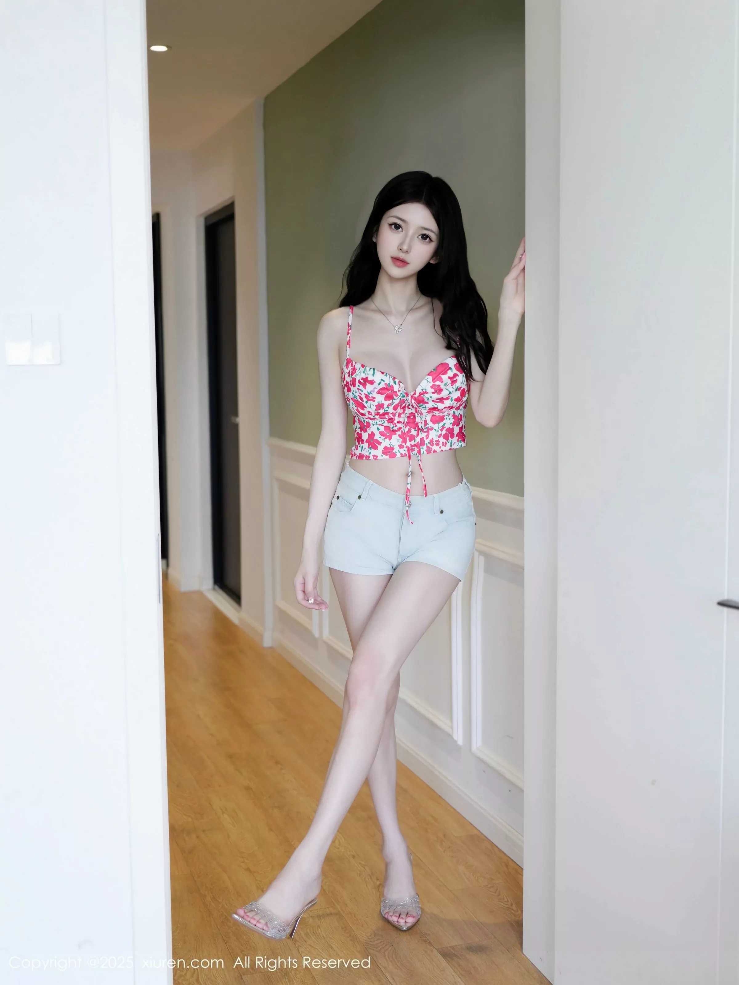 白小蝶性感花色内衣配牛仔短裤半脱秀完美曲线绝美写真 第 14 张