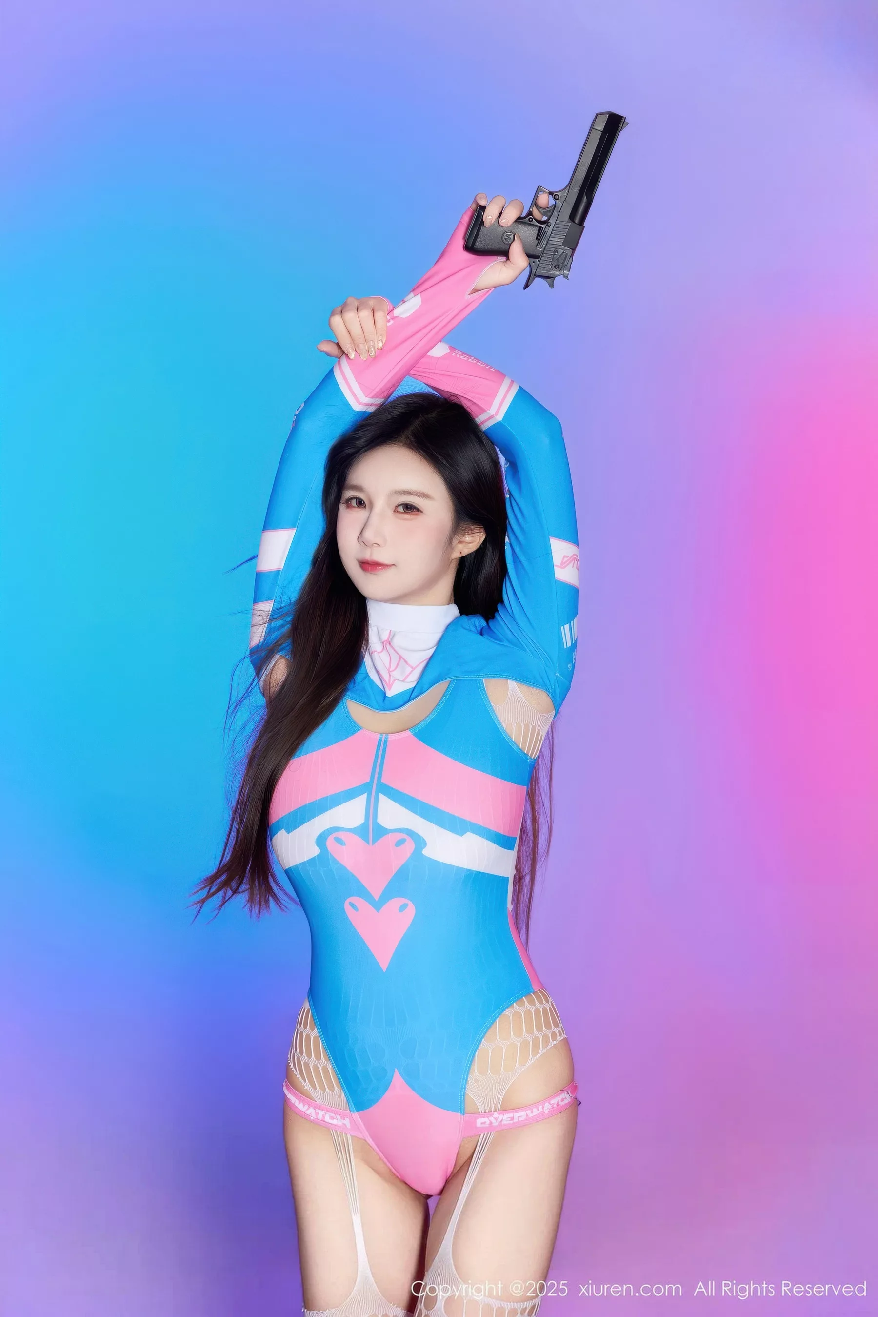 小肉肉咪性感Cosplay装扮白色连体网袜秀凹凸身材绝美写真 第 32 张