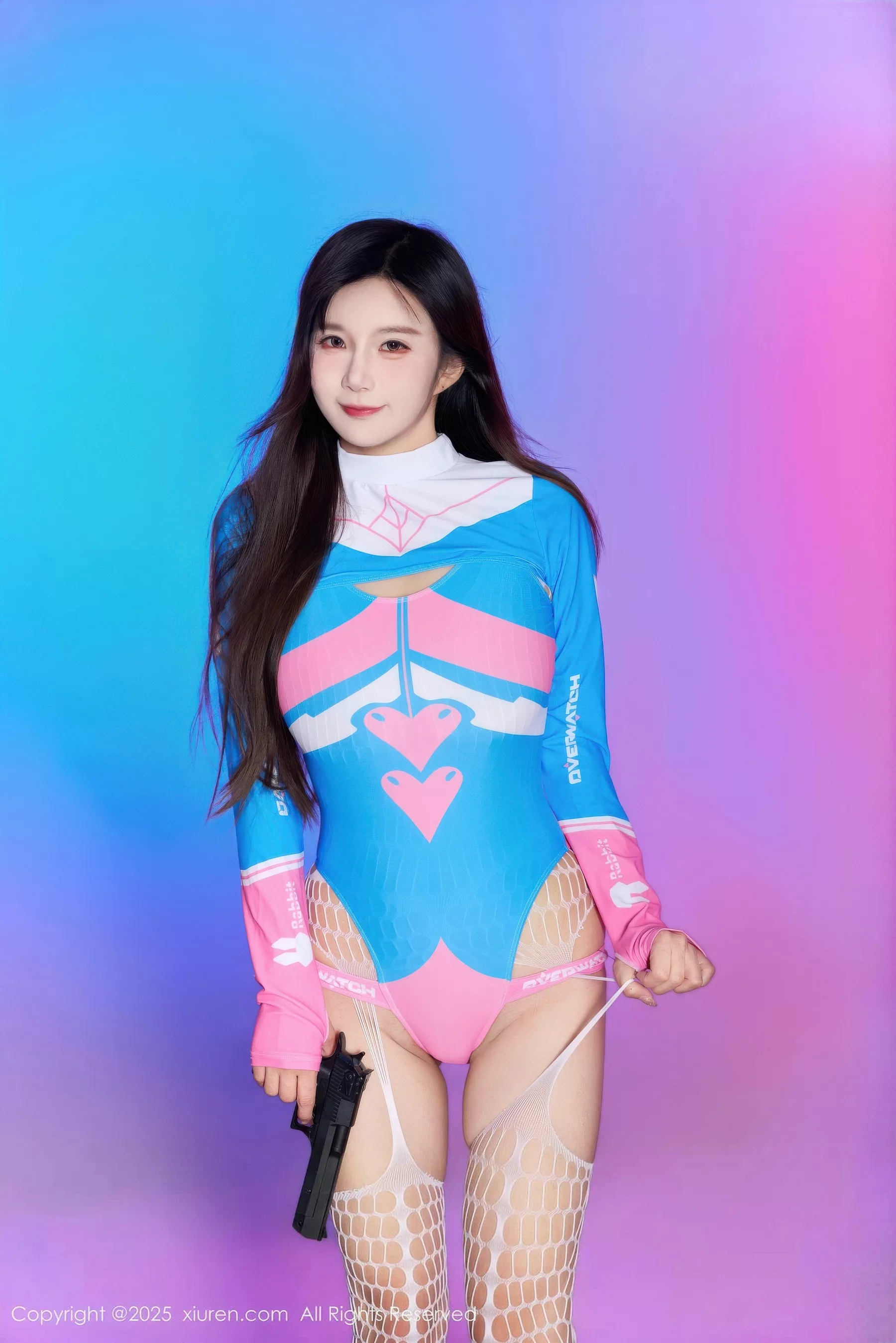 小肉肉咪性感Cosplay装扮白色连体网袜秀凹凸身材绝美写真 第 34 张