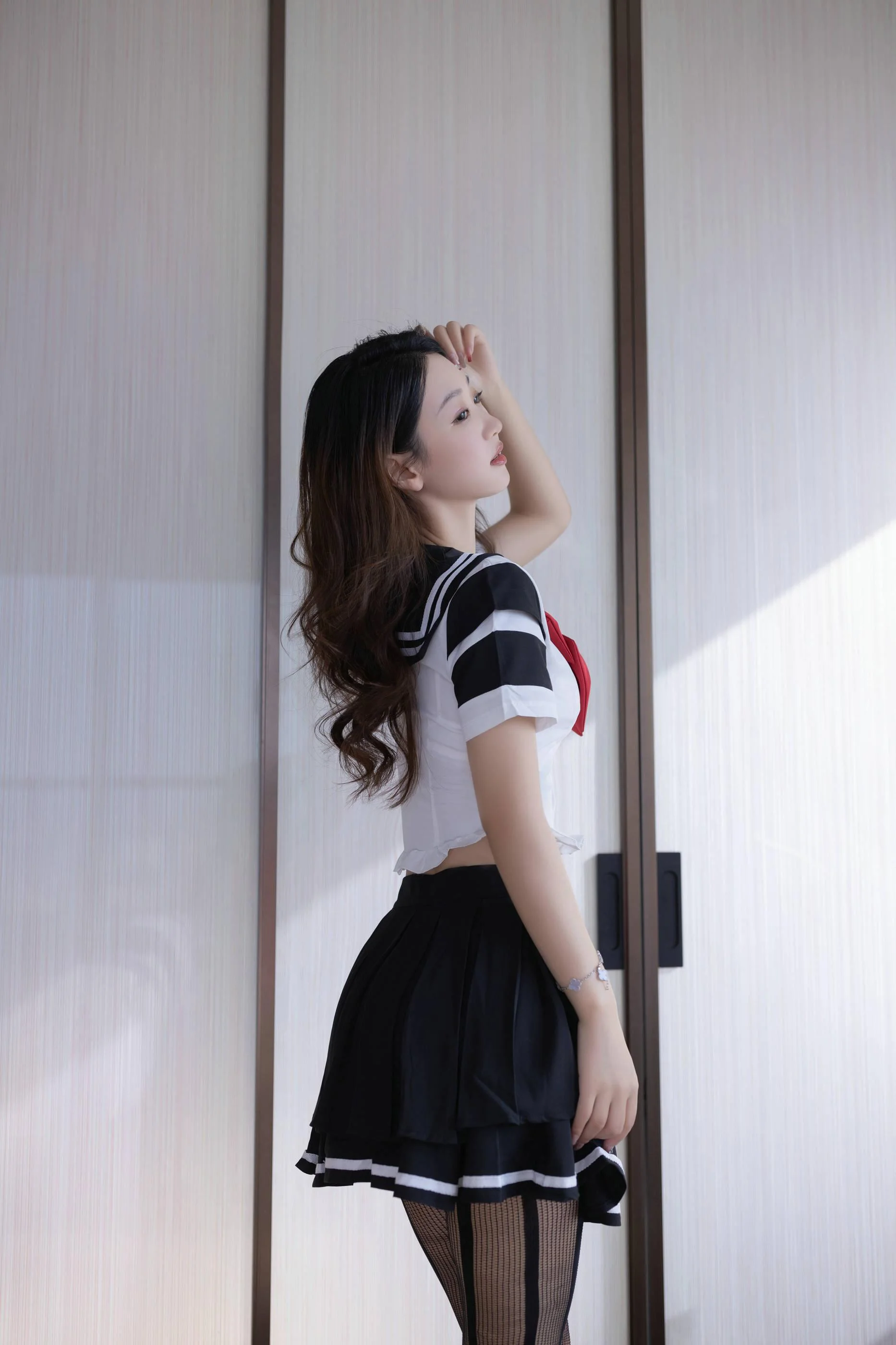 [秀人付费] 唐安琪 诱人私拍福利 美少女 第 32 张