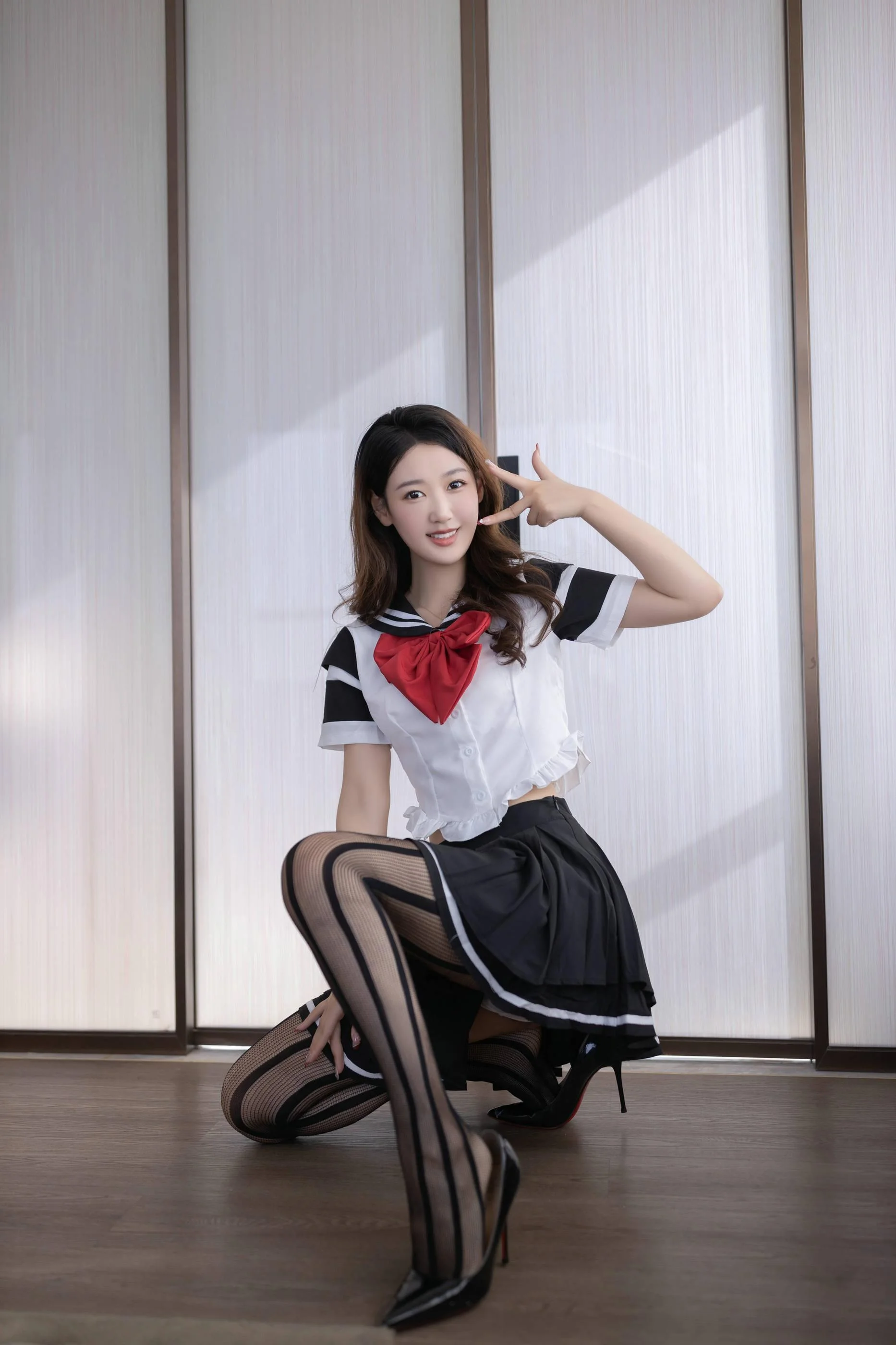 [秀人付费] 唐安琪 诱人私拍福利 美少女 第 35 张