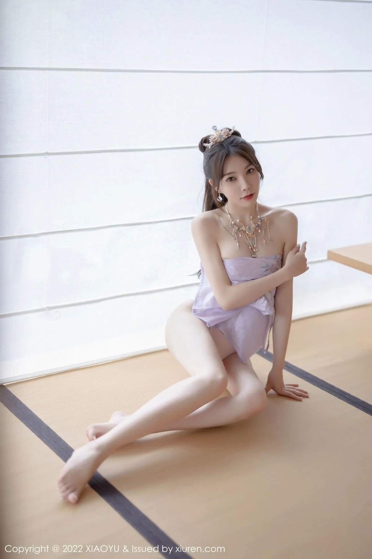 徐莉芝Booty杭州旅拍浅紫色古装服配超薄无内肉丝绝美写真 第 183 张