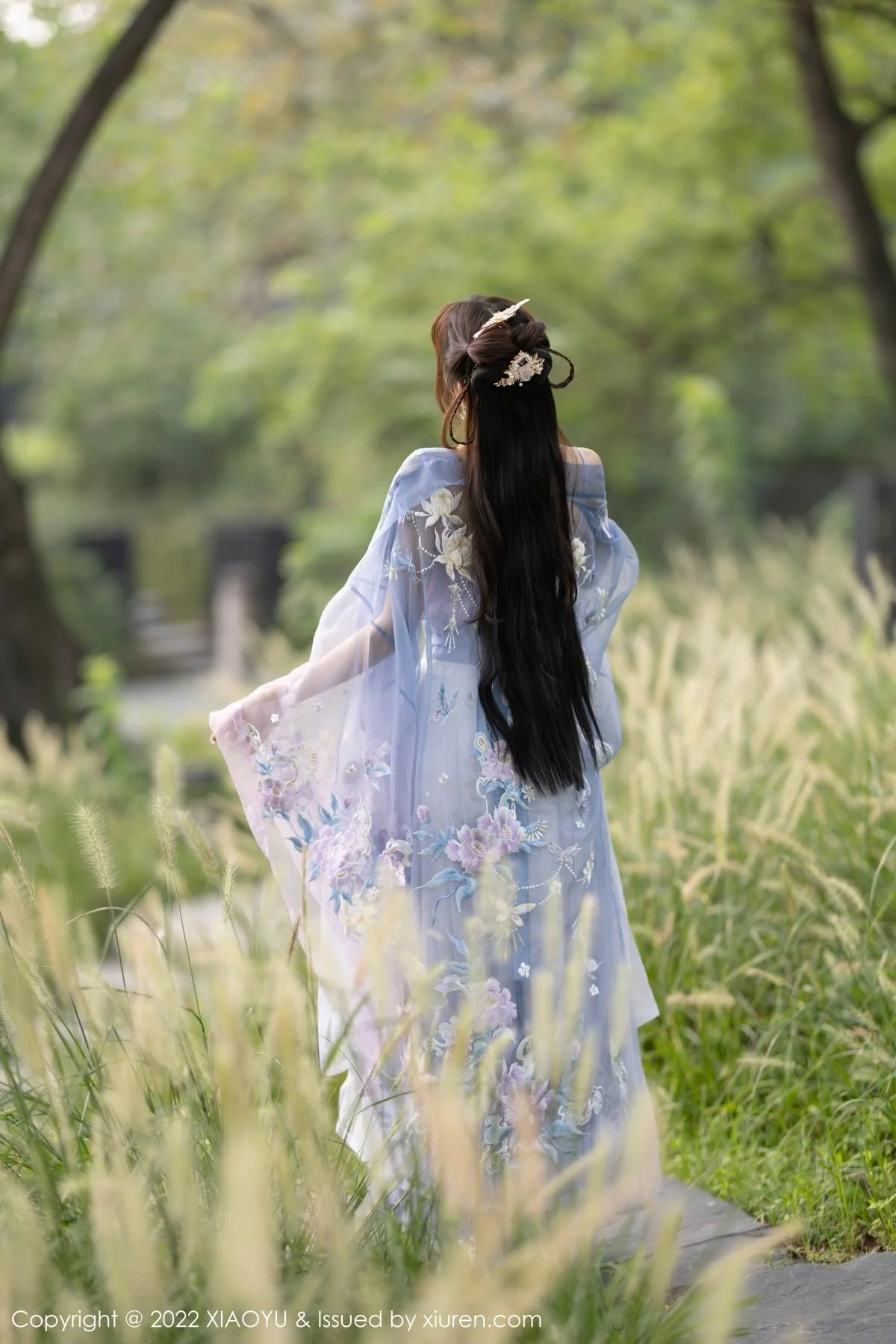 徐莉芝Booty杭州旅拍浅紫色古装服配超薄无内肉丝绝美写真 第 31 张