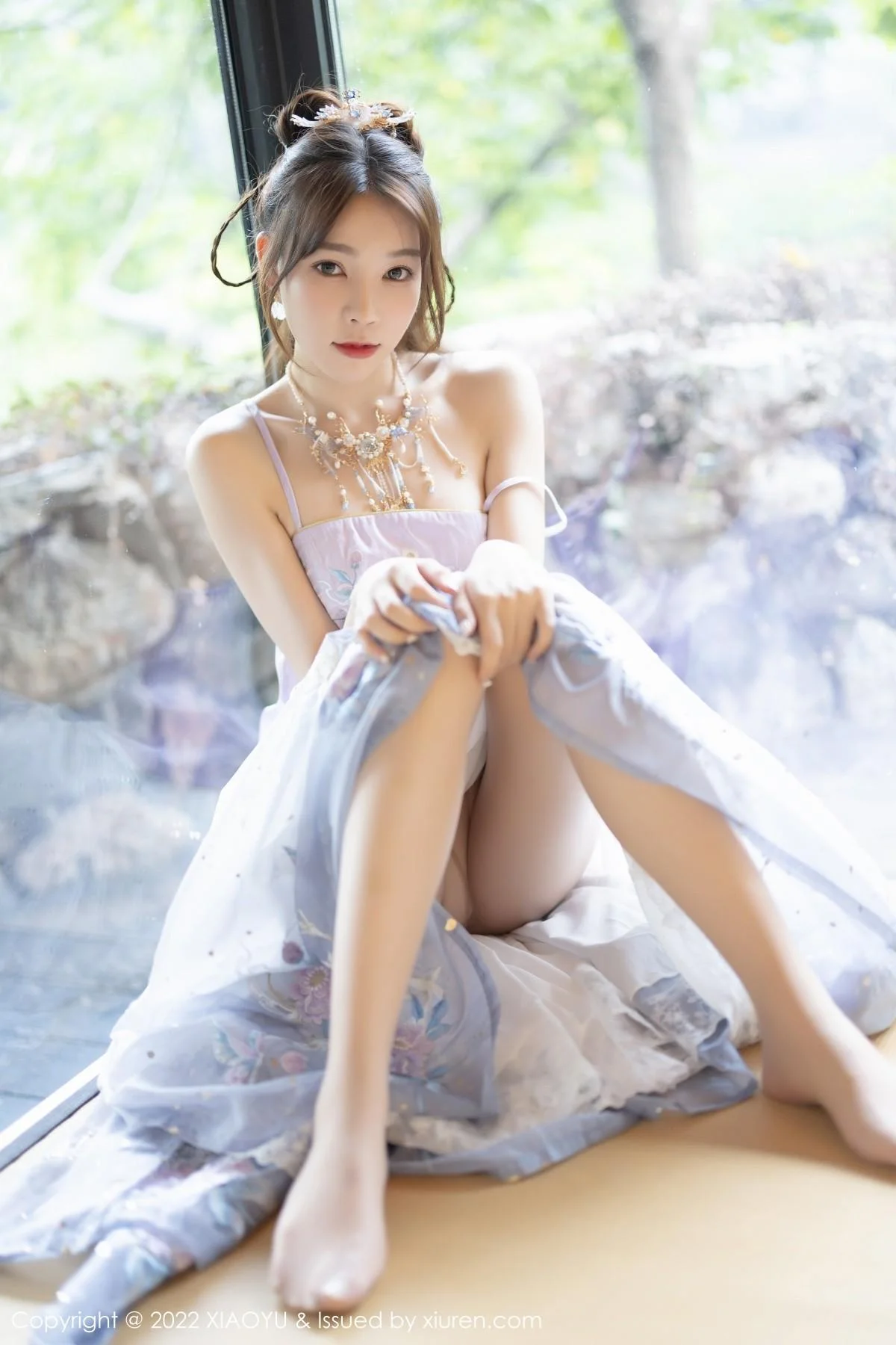 徐莉芝Booty杭州旅拍浅紫色古装服配超薄无内肉丝绝美写真 第 70 张