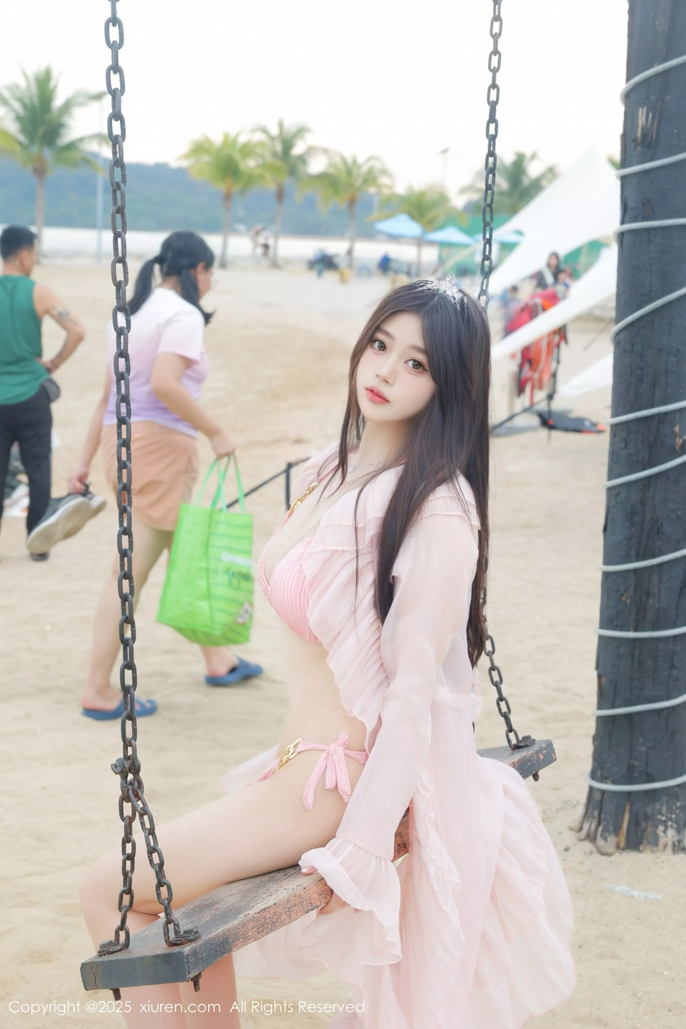 蛋蛋宝性感粉色薄纱服饰露粉色比基尼秀丰腴身材绝美写真 第 31 张