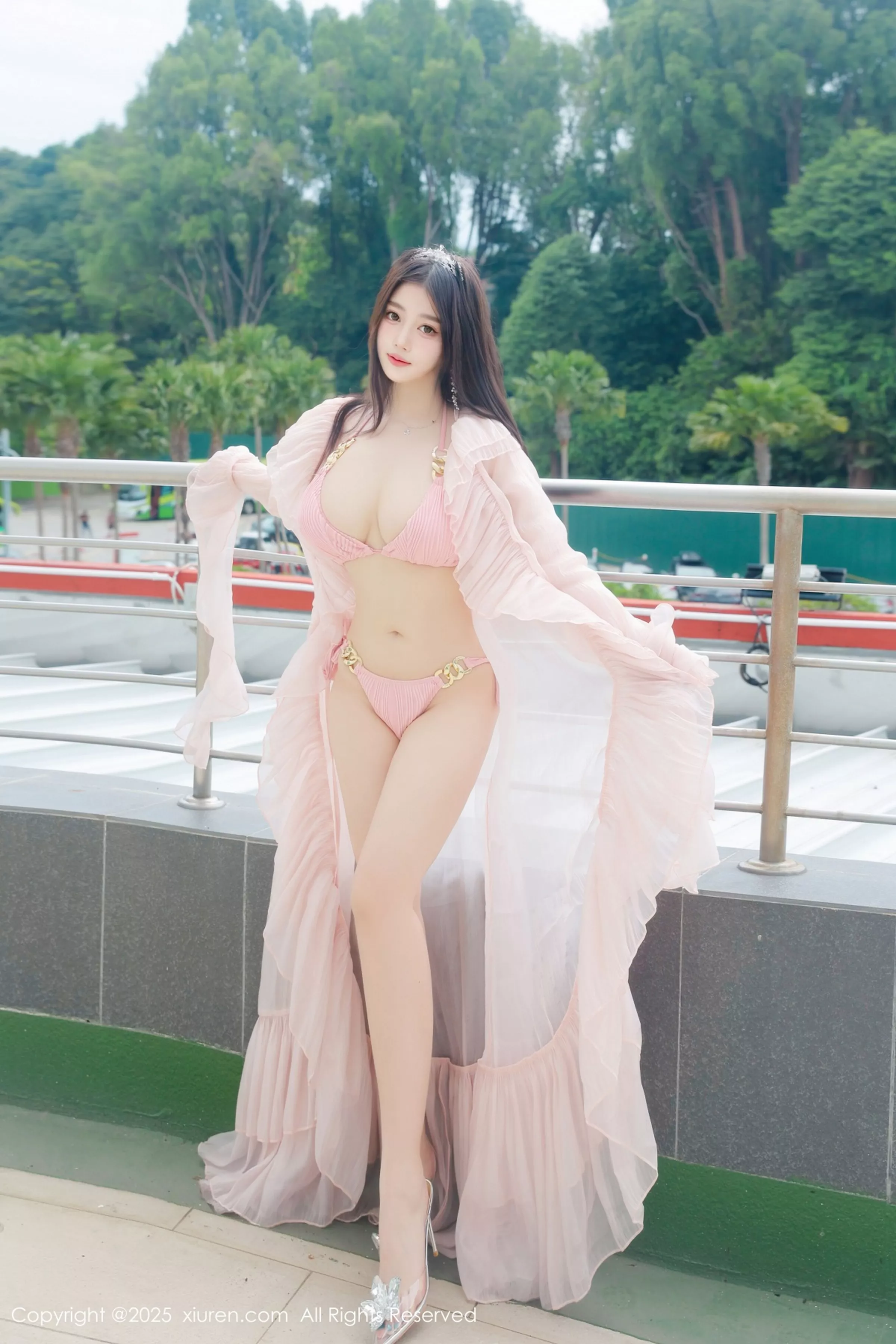 蛋蛋宝性感粉色薄纱服饰露粉色比基尼秀丰腴身材绝美写真 第 36 张