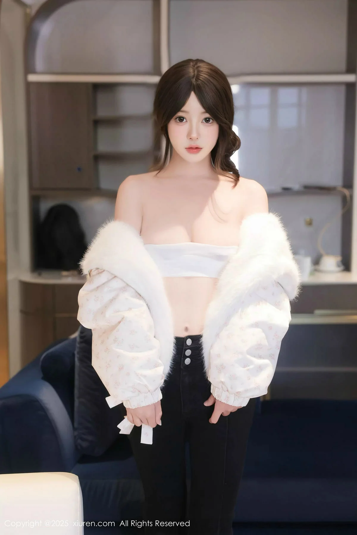 桃妖夭白色毛衣配牛仔裤露白色情趣内衣秀曼妙身姿绝美写真 第 2 张