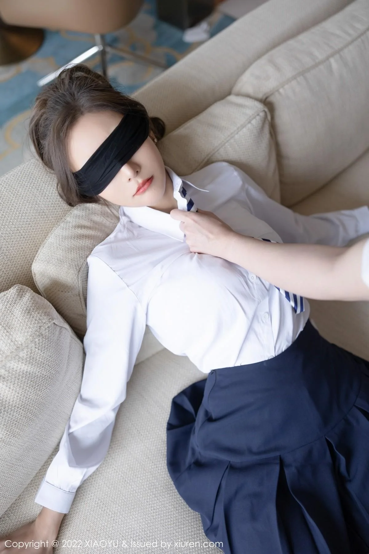王馨瑶yanni性感白T配短裙半脱露浅色内衣原色丝袜绝美写真 第 171 张
