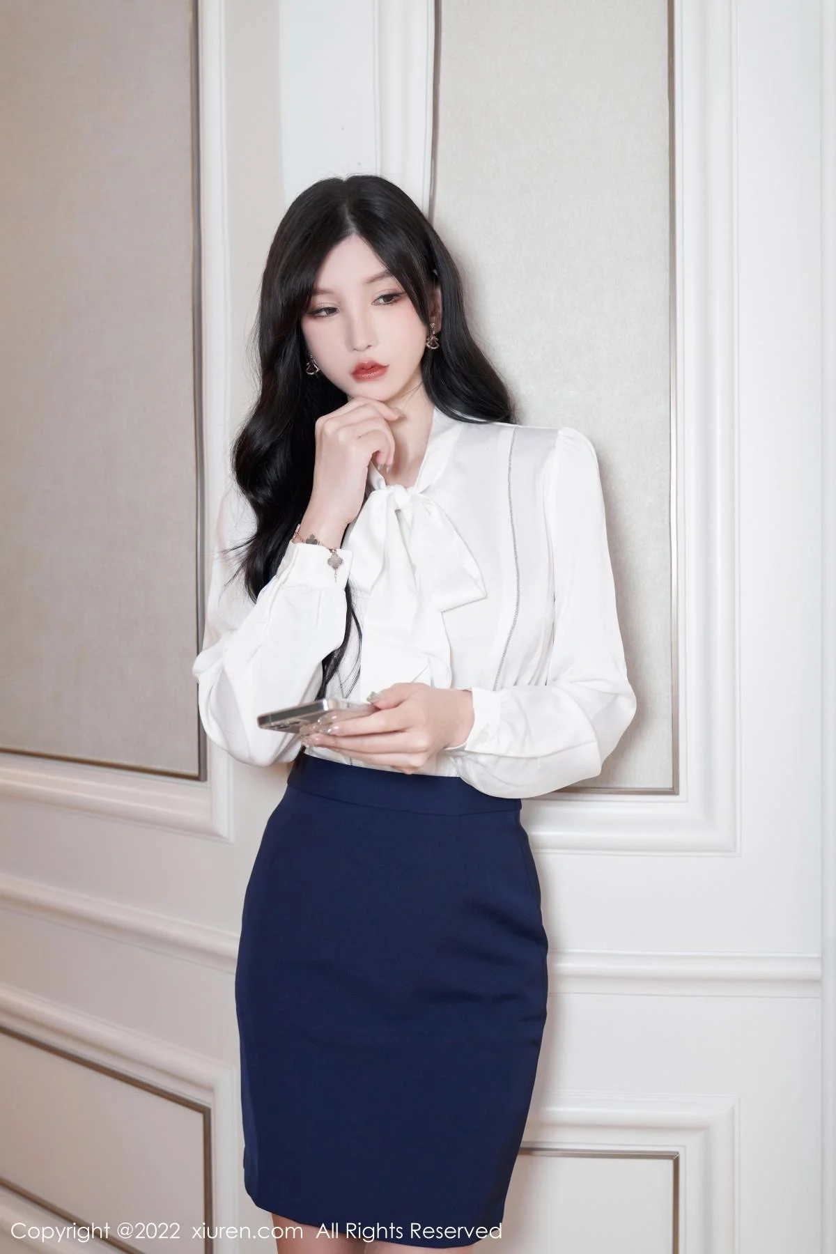 周于希Sally白色上衣配蓝短裙半脱露橙色蕾丝内衣绝美写真 第 7 张