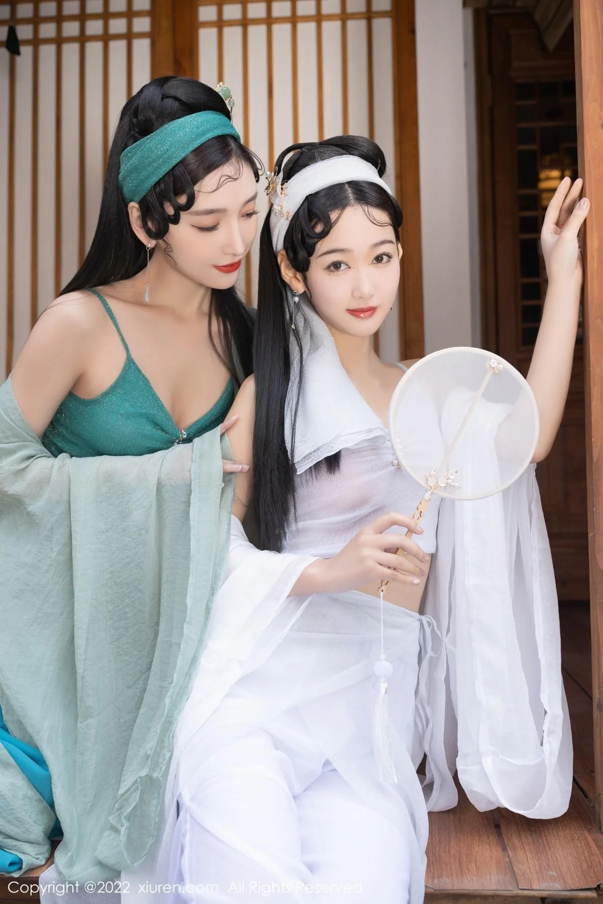 唐安琪＆陆萱萱古装合拍主题性感内衣配无内肉丝绝美写真 第 35 张