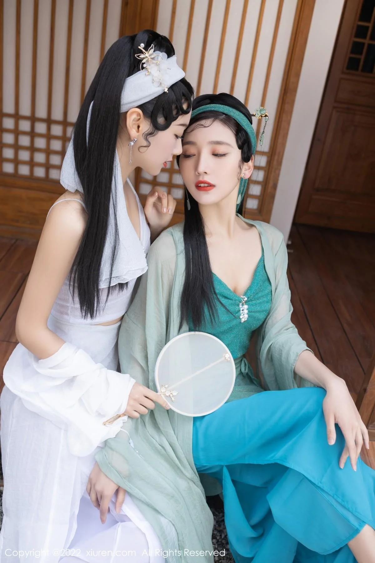 唐安琪＆陆萱萱古装合拍主题性感内衣配无内肉丝绝美写真 第 36 张