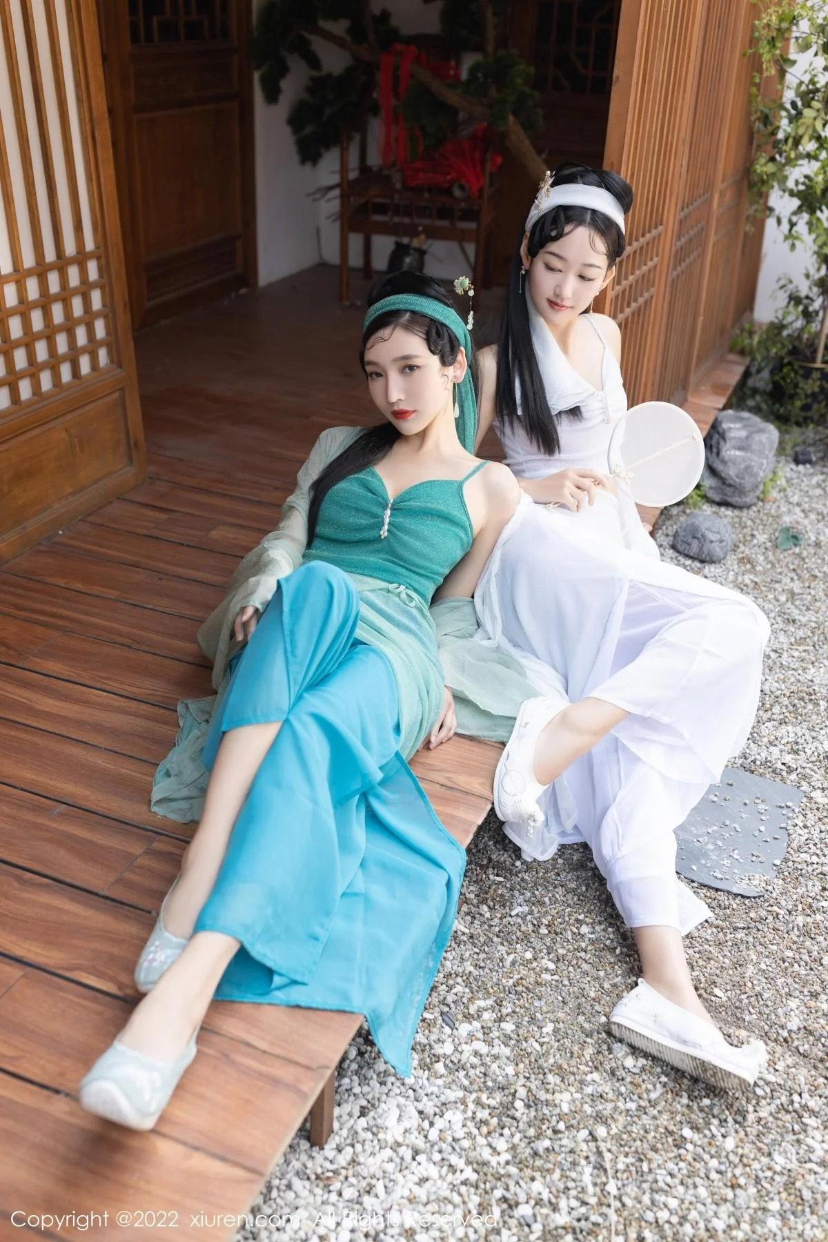 唐安琪＆陆萱萱古装合拍主题性感内衣配无内肉丝绝美写真 第 38 张