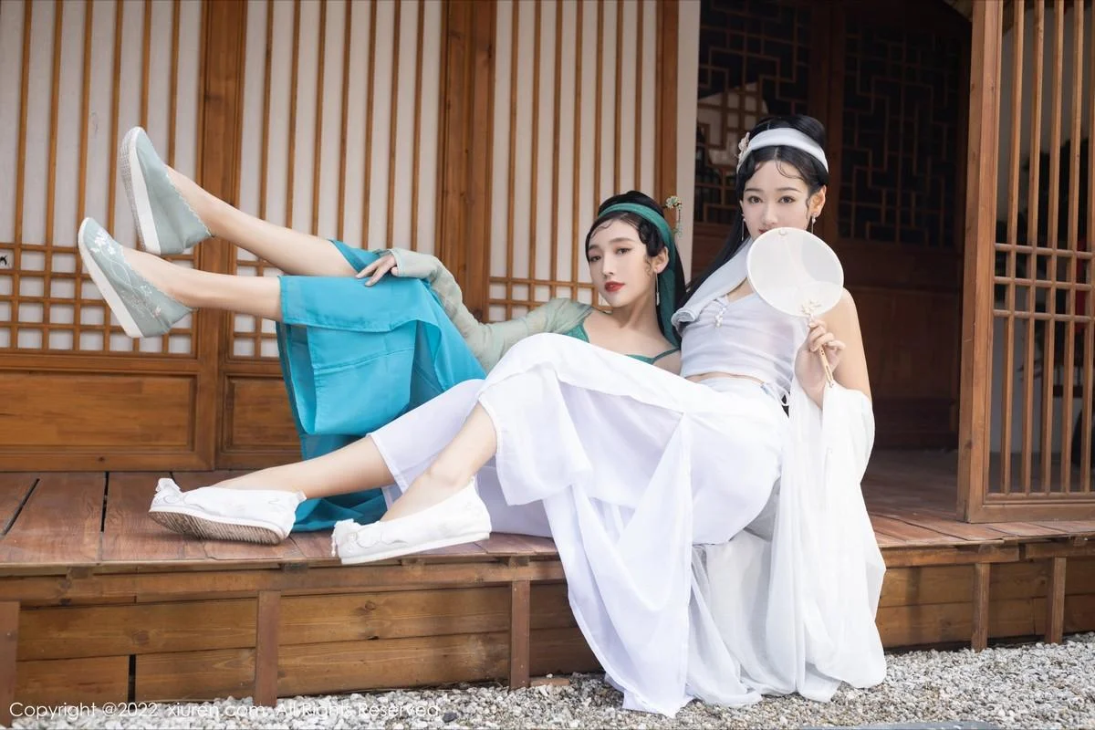 唐安琪＆陆萱萱古装合拍主题性感内衣配无内肉丝绝美写真 第 5 张