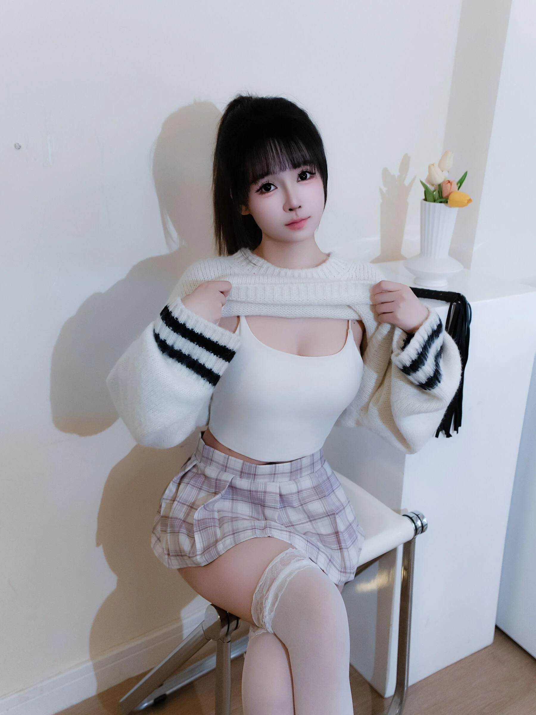 [秀人付费] 沈蜜儿 诱人私拍福利 白毛衣白丝 [73P] 第 26 张