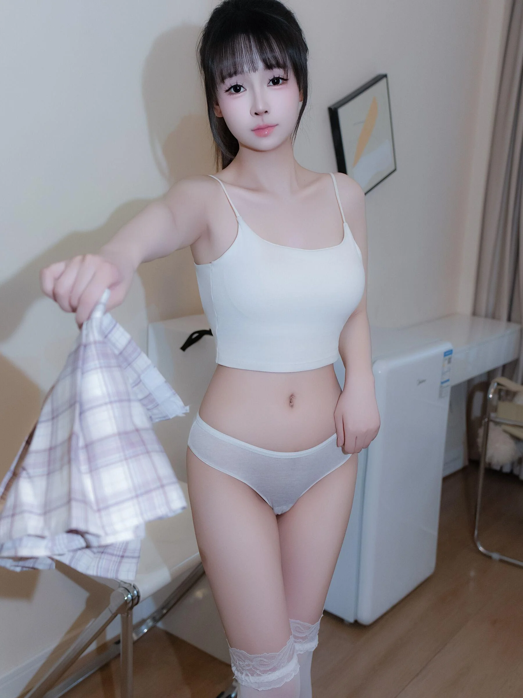 [秀人付费] 沈蜜儿 诱人私拍福利 白毛衣白丝 [73P] 第 55 张