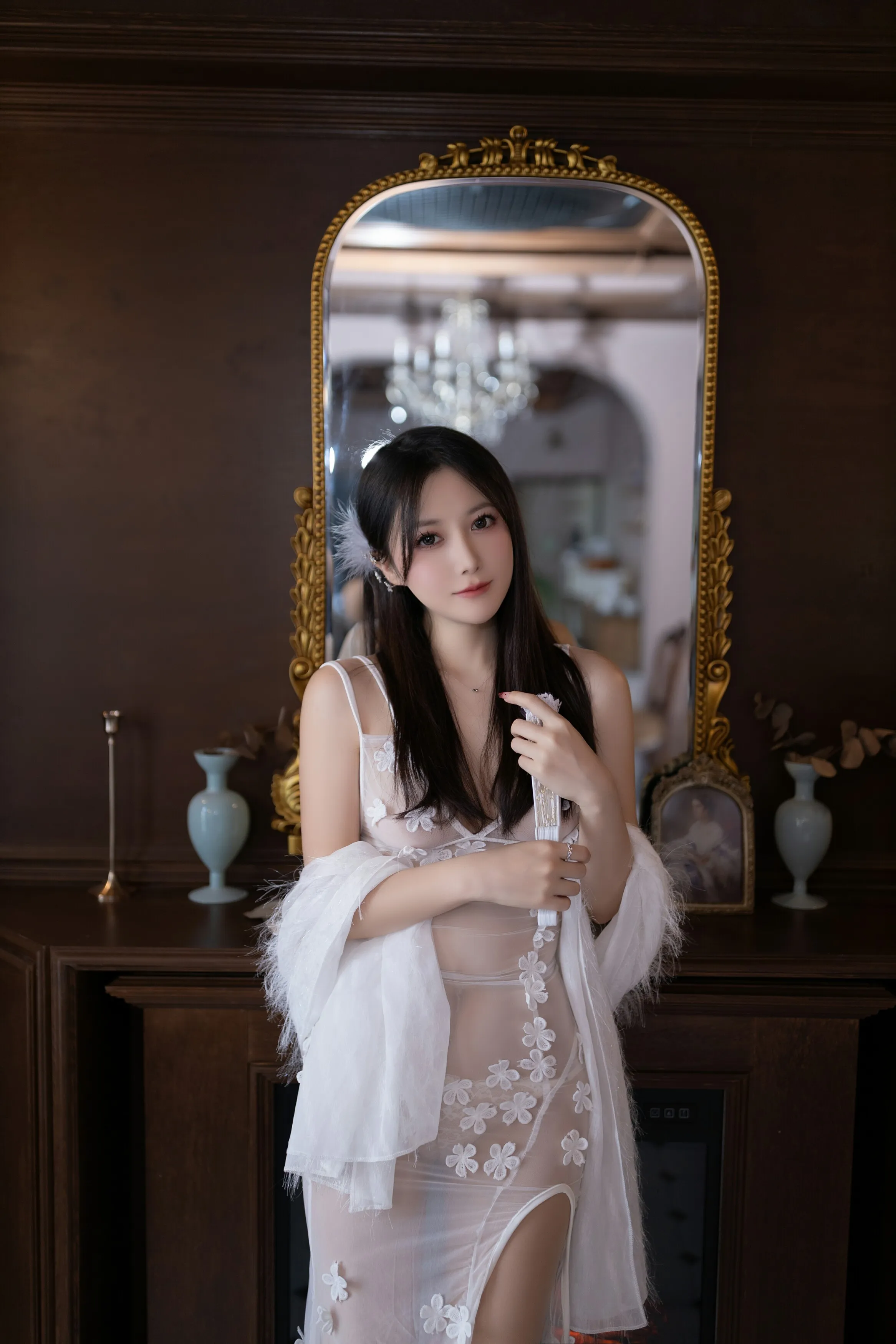 [秀人付费] 鱼子酱Fish 诱人私拍福利 蔷薇 第 2 张