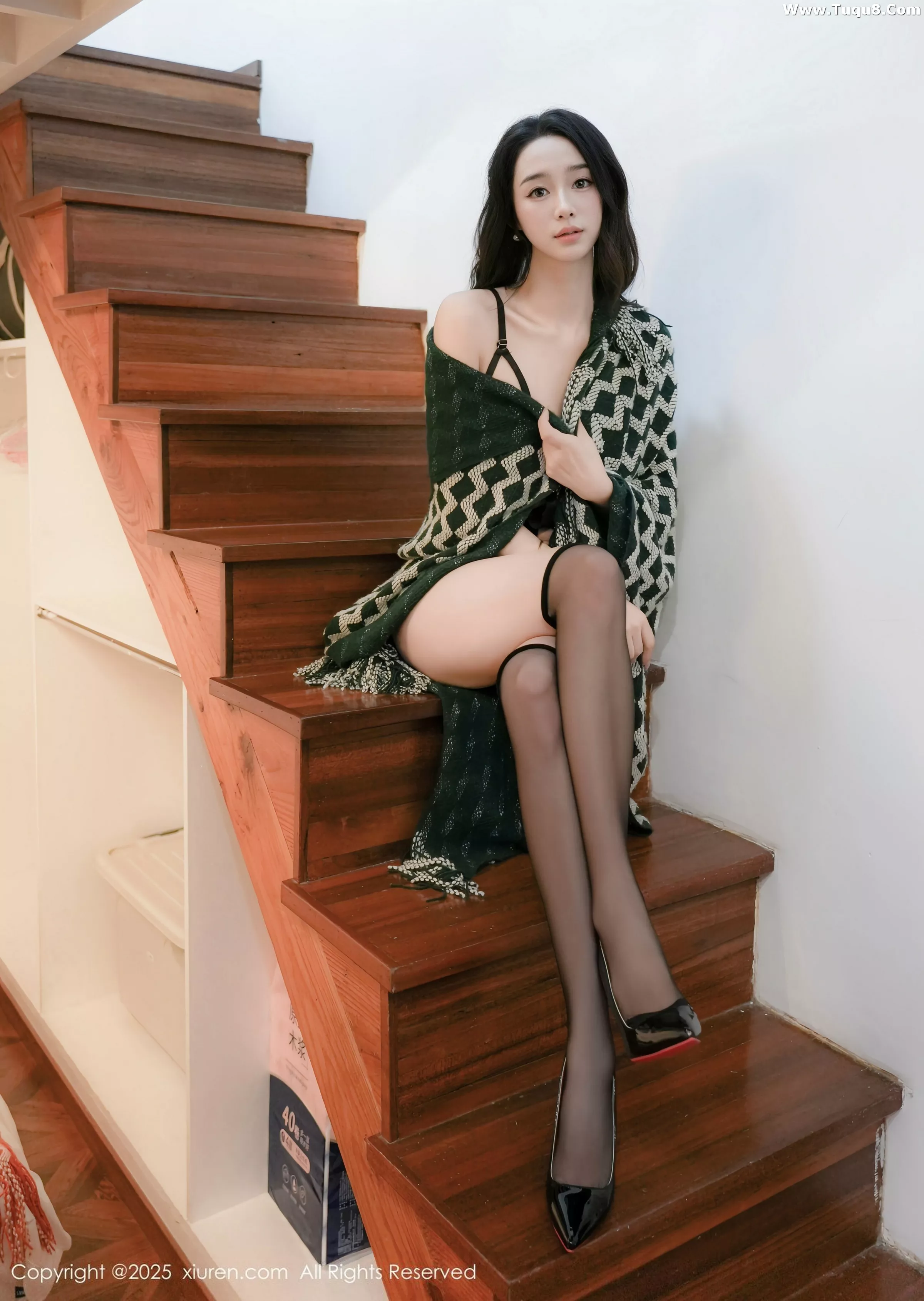 星星baby性感黑色礼服露黑色情趣内衣秀惹火身材绝美写真 第 52 张