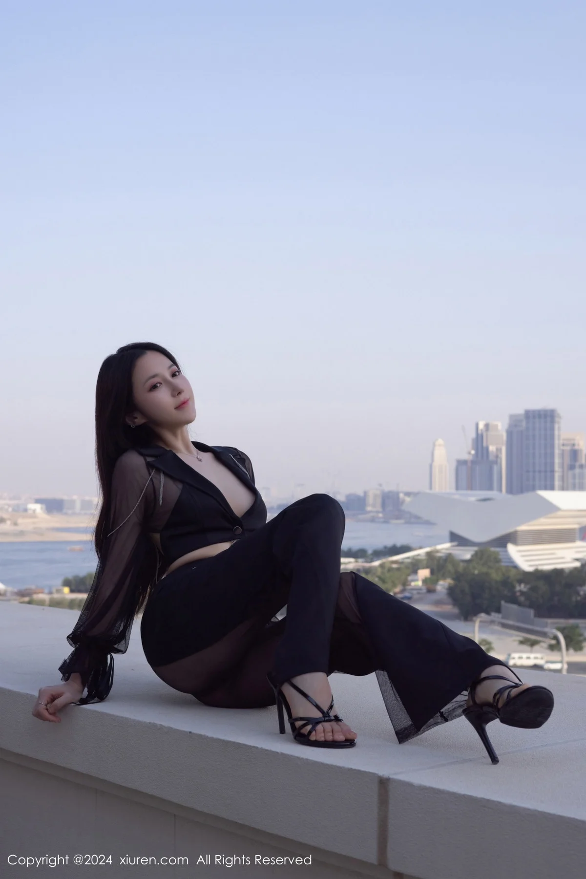 鱼子酱Fish性感秘书OL服饰露黑色情趣内衣迷人绝美写真 第 15 张