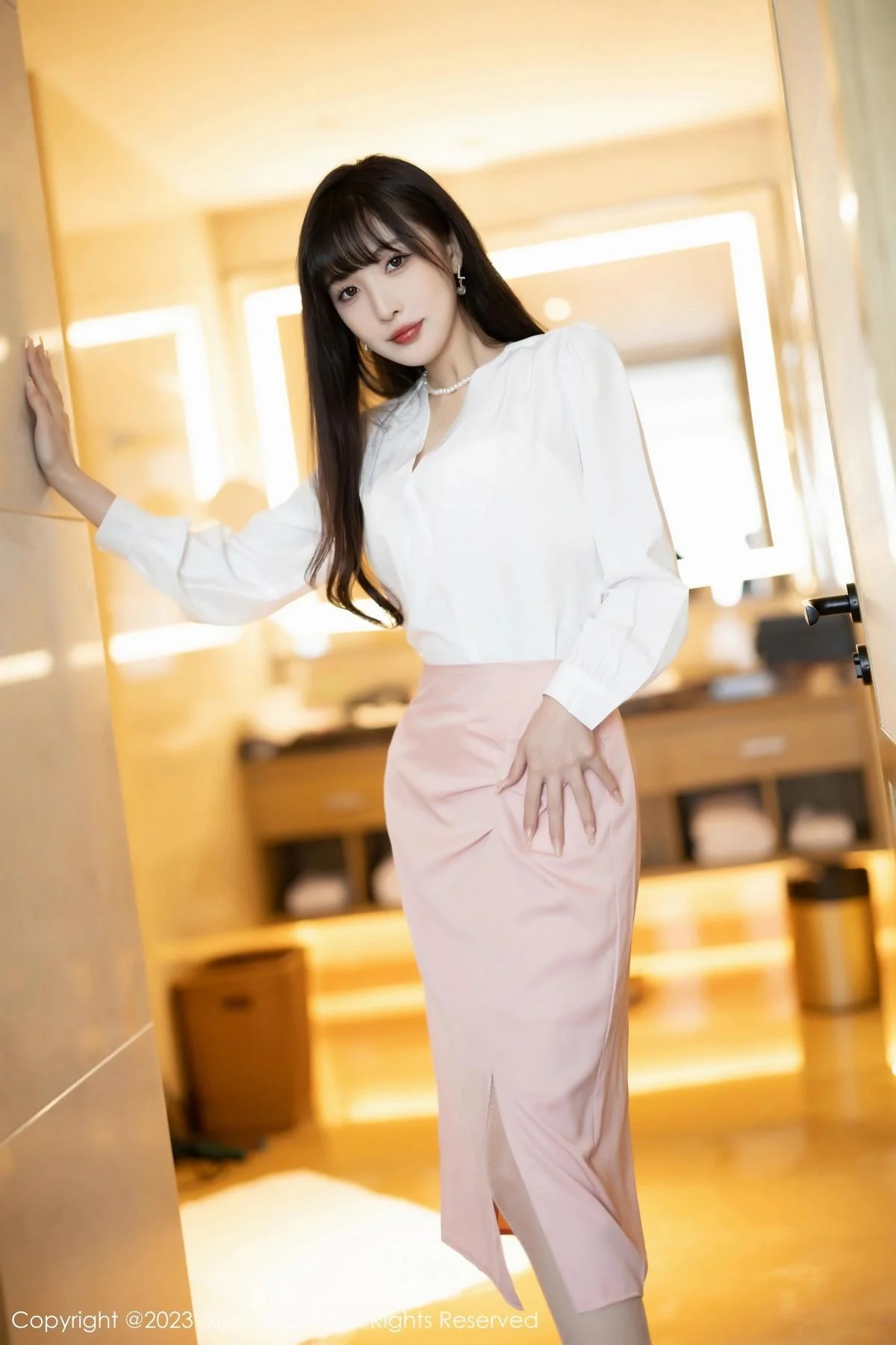 林星阑半脱露性感白色内衣配原色丝袜秀曼妙身姿绝美写真 第 3 张