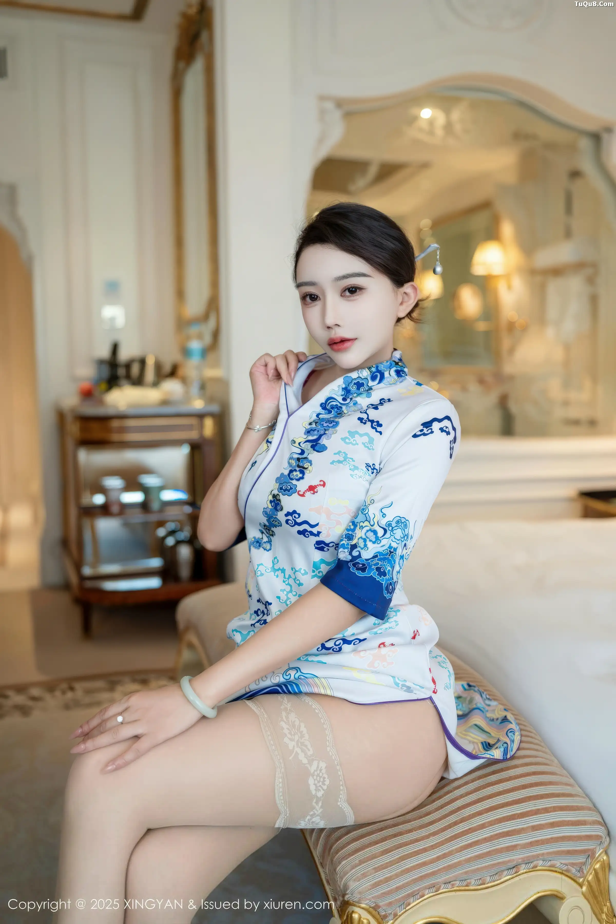 李若汐浅色旗袍露红色内衣配超薄肉丝秀惹火身段绝美写真 第 41 张