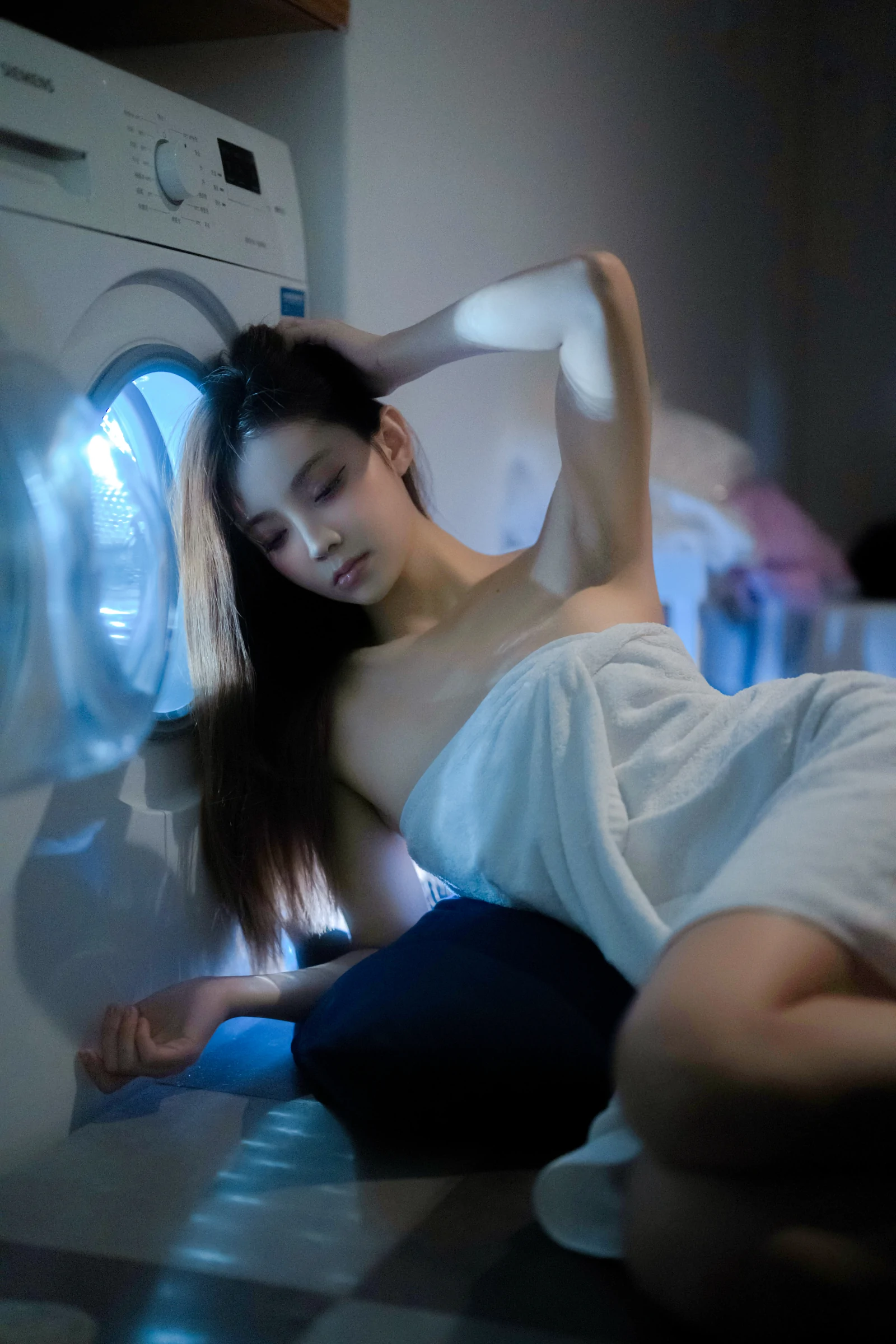 [秀人付费] 加朵babe 诱人私拍福利 私家厨房 第 92 张