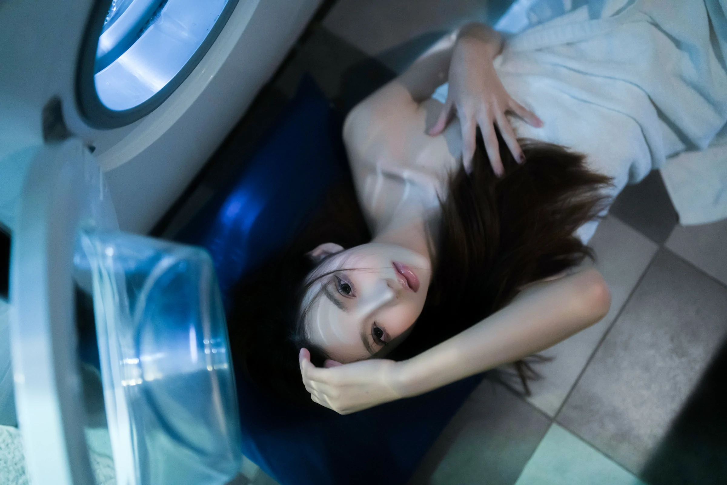 [秀人付费] 加朵babe 诱人私拍福利 私家厨房 第 98 张