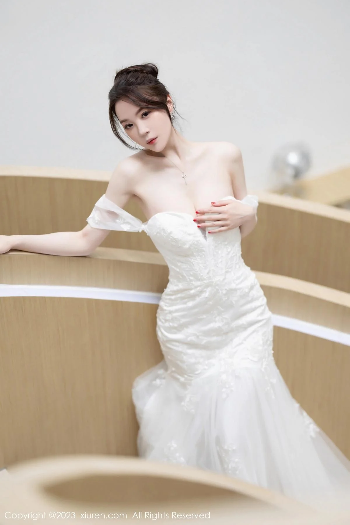 梦心玥安吉旅拍性感白色婚纱服饰半脱秀曼妙身姿绝美写真 第 22 张