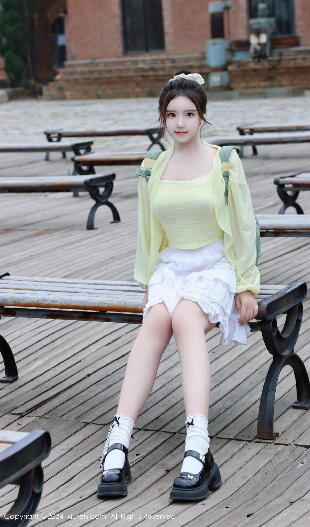 小薯条nienie性感黄色上衣配白色短裙秀曼妙身姿迷人写真 第 114 张