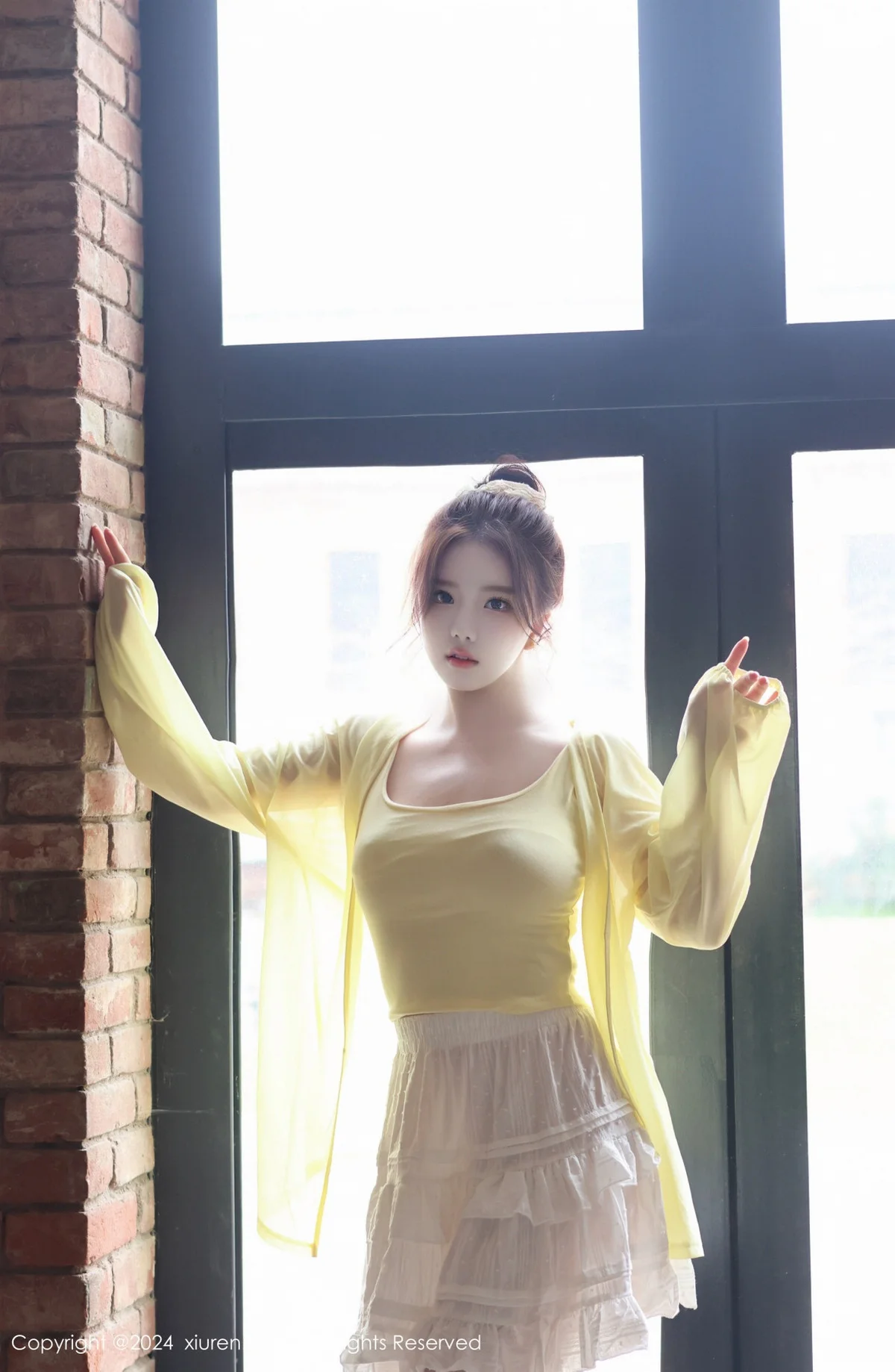 小薯条nienie性感黄色上衣配白色短裙秀曼妙身姿迷人写真 第 42 张