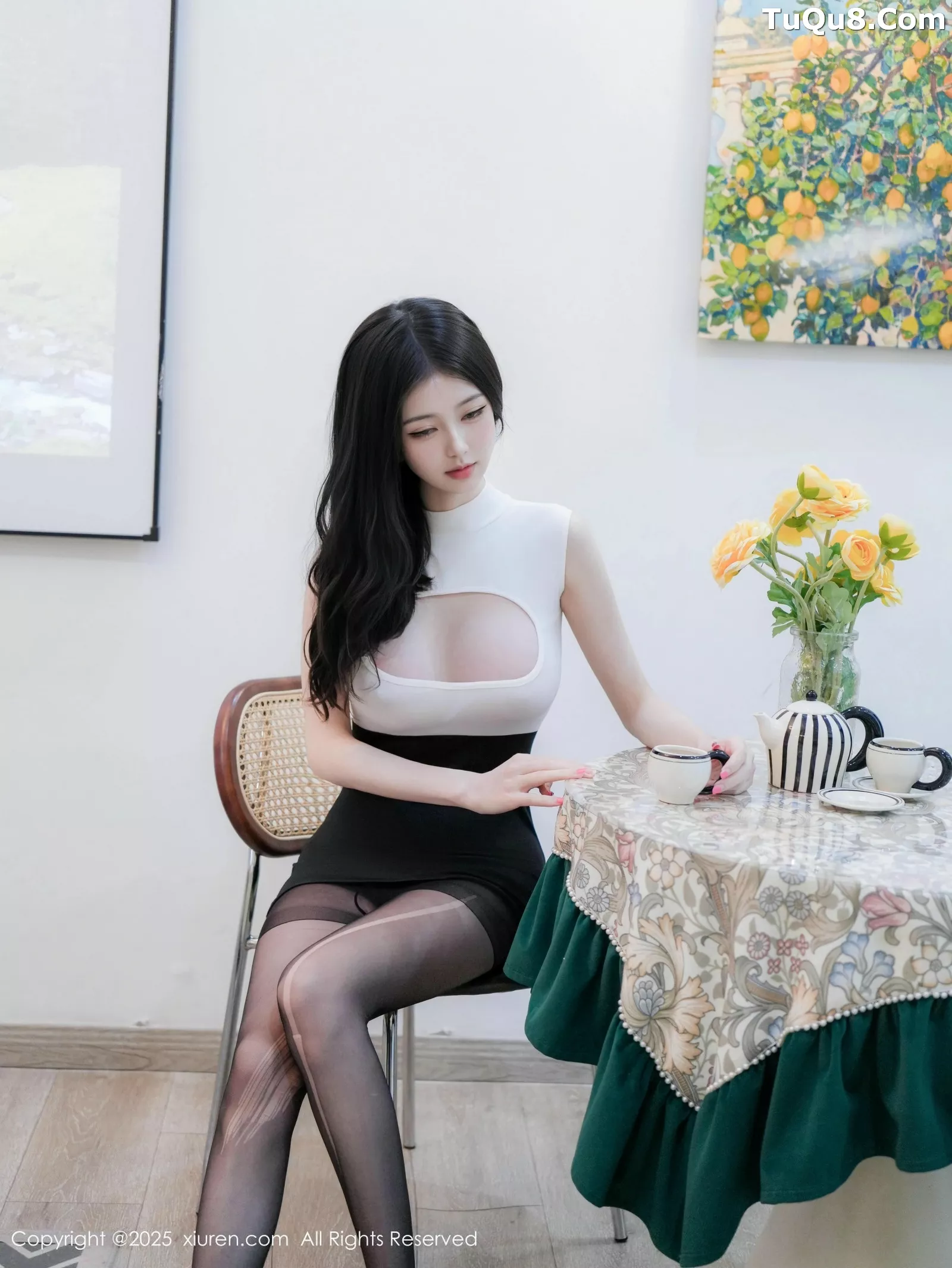 白小蝶私房性感白色T恤配破烂黑丝秀完美曲线撩人绝美写真 第 11 张