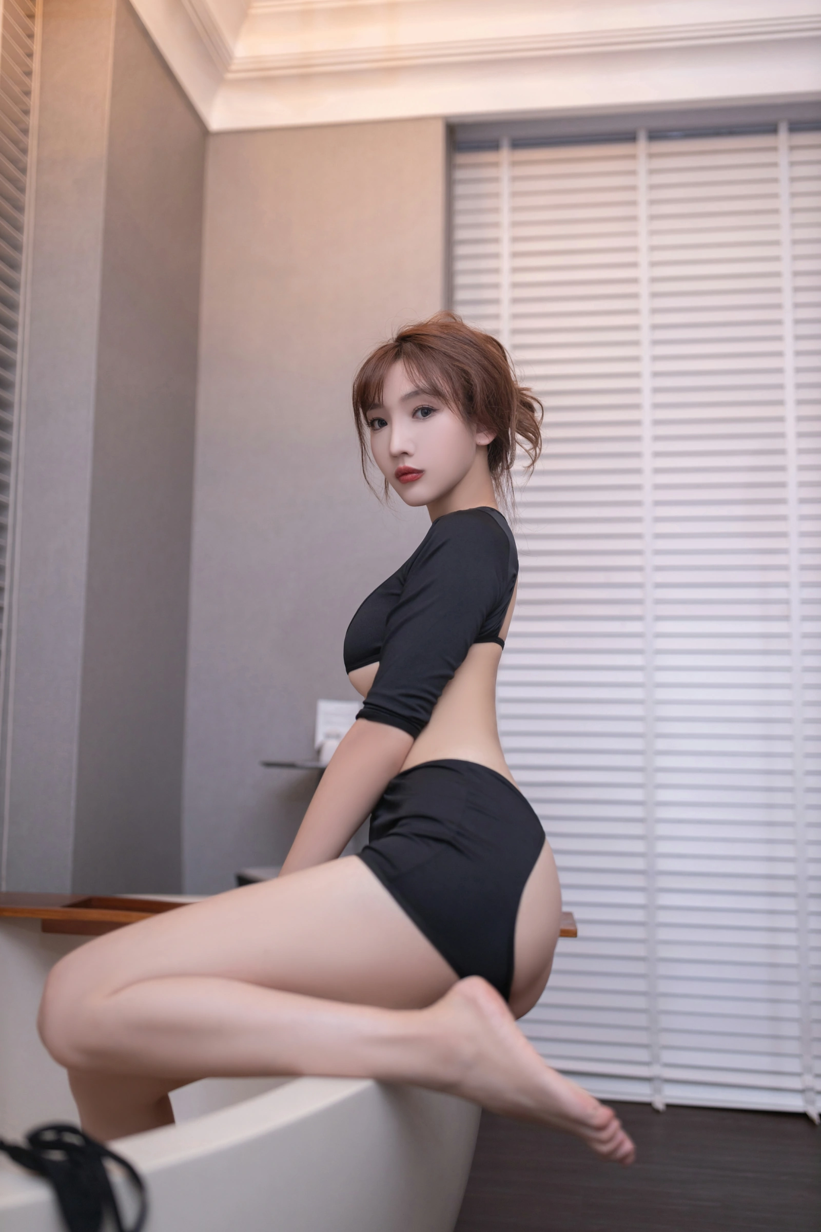 [秀人付费] 陆萱萱 诱人私拍福利 黑色丝带 第 16 张