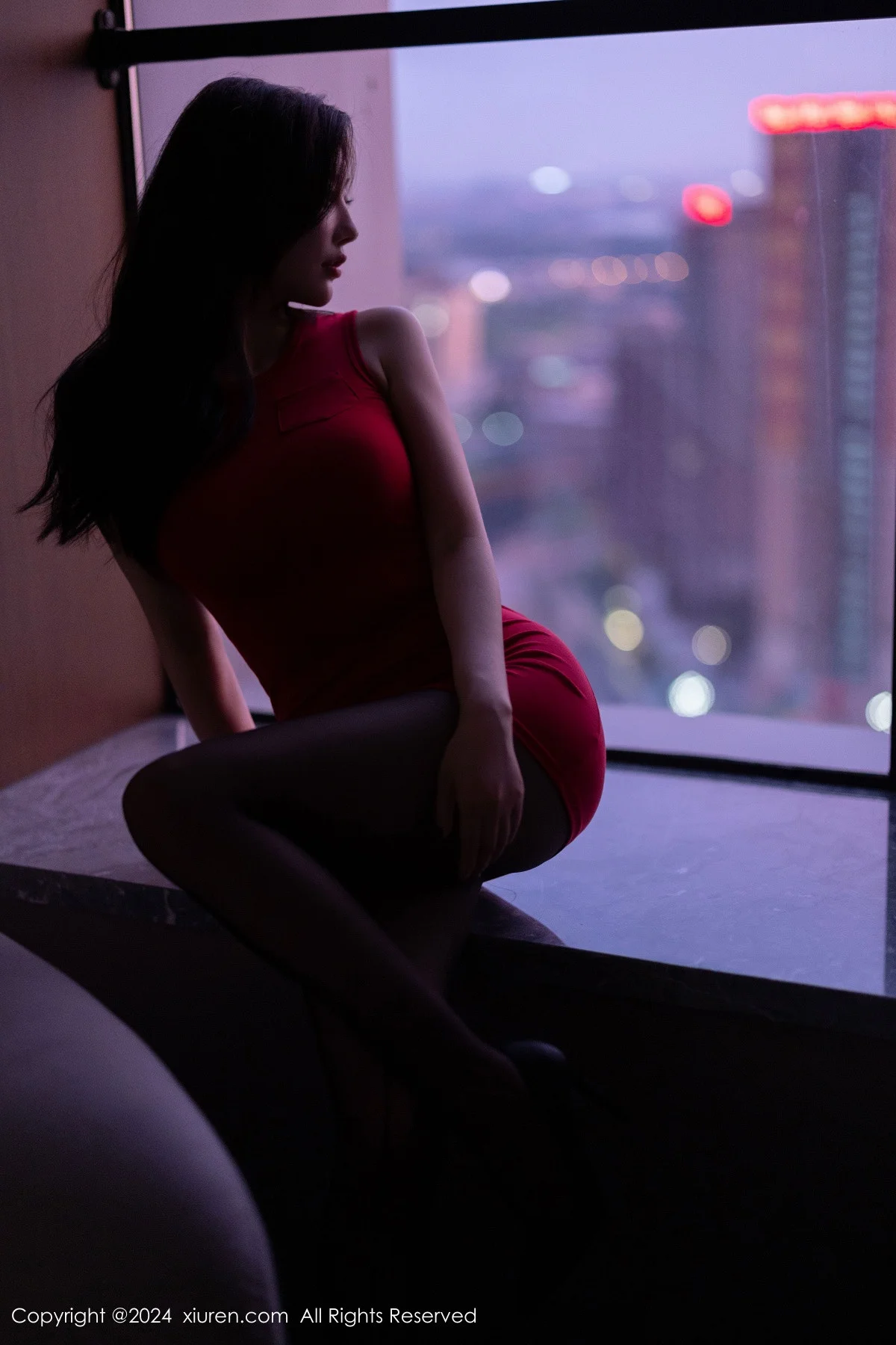 杨晨晨Yome红色连衣短裙+红色情趣服饰秀丰腴身材绝美写真 第 34 张