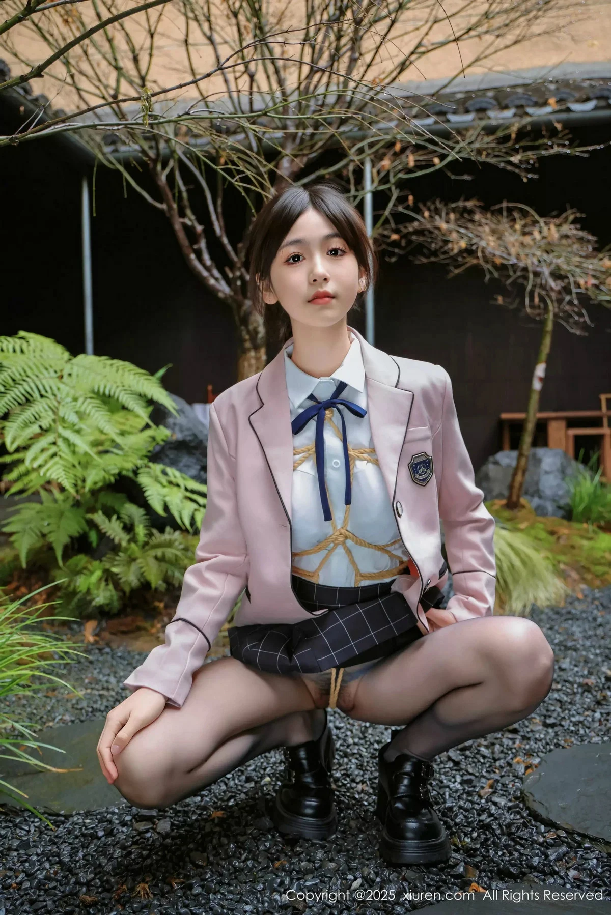 奶芙乔乔捆绑主题性感JK制服配超薄黑丝秀凹凸身材绝美写真 第 34 张